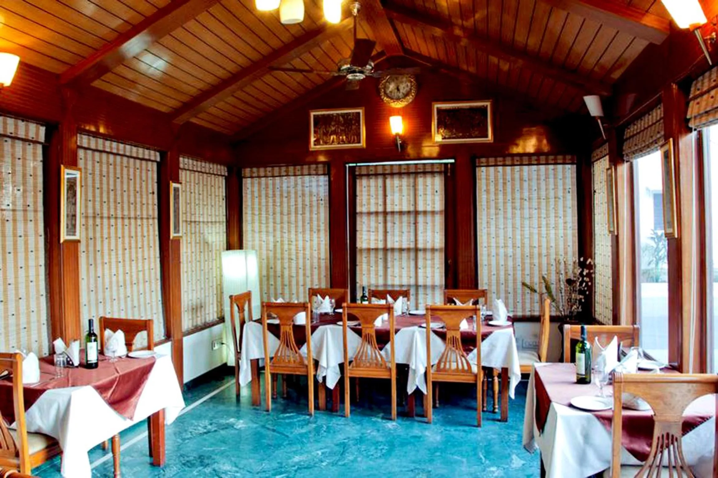 Restaurant/places to eat in Hari Mahal Palace by Pachar Group