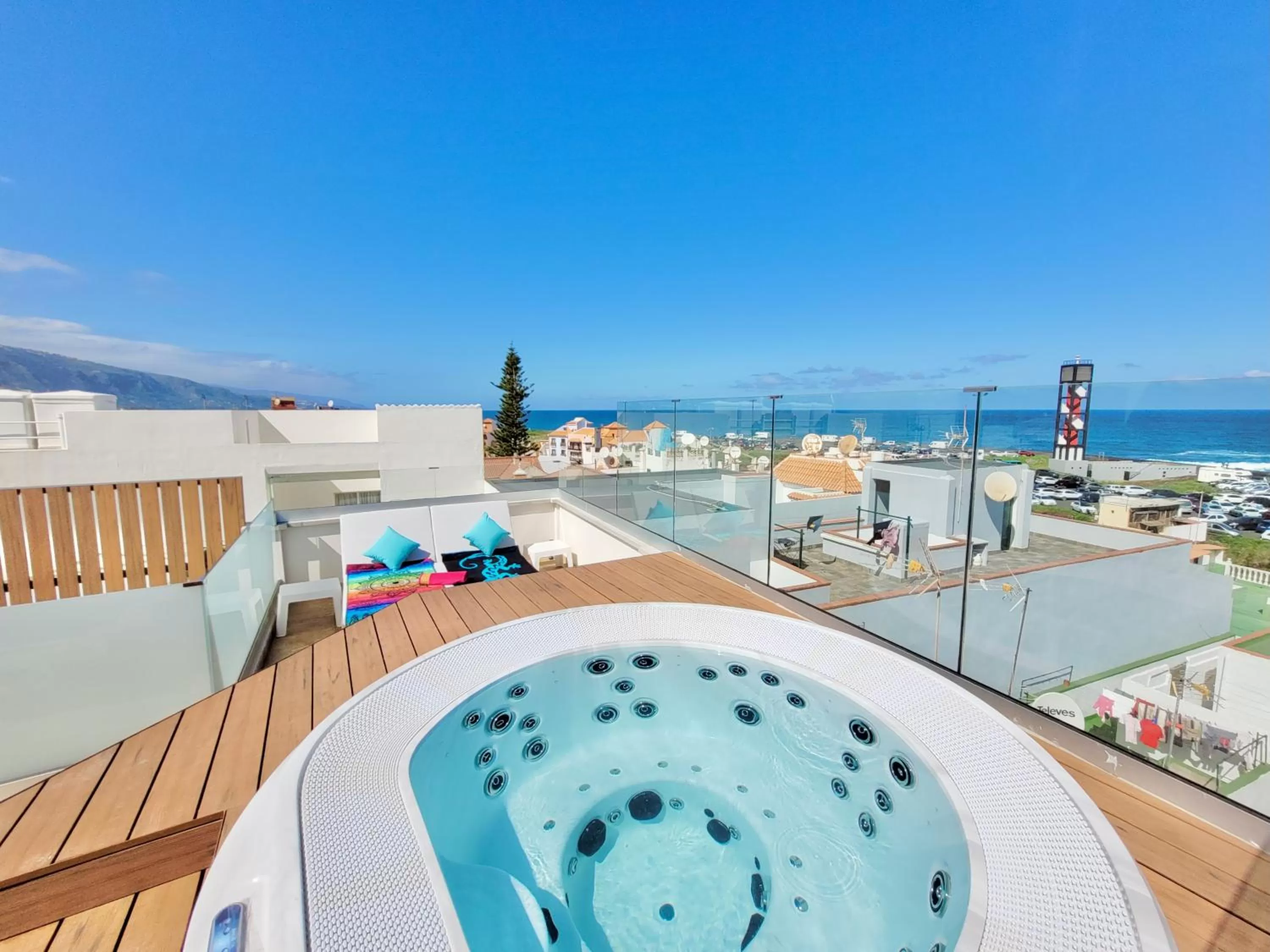 Shower in Puerto Azul