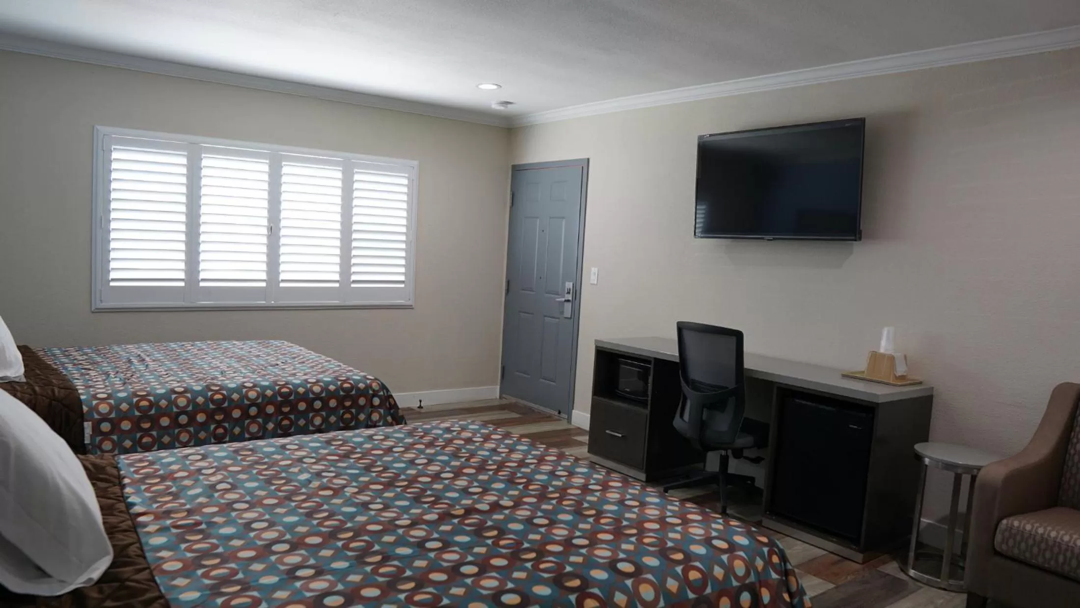 Bed in Sea Breeze Inn - LAX Airport, Los Angeles