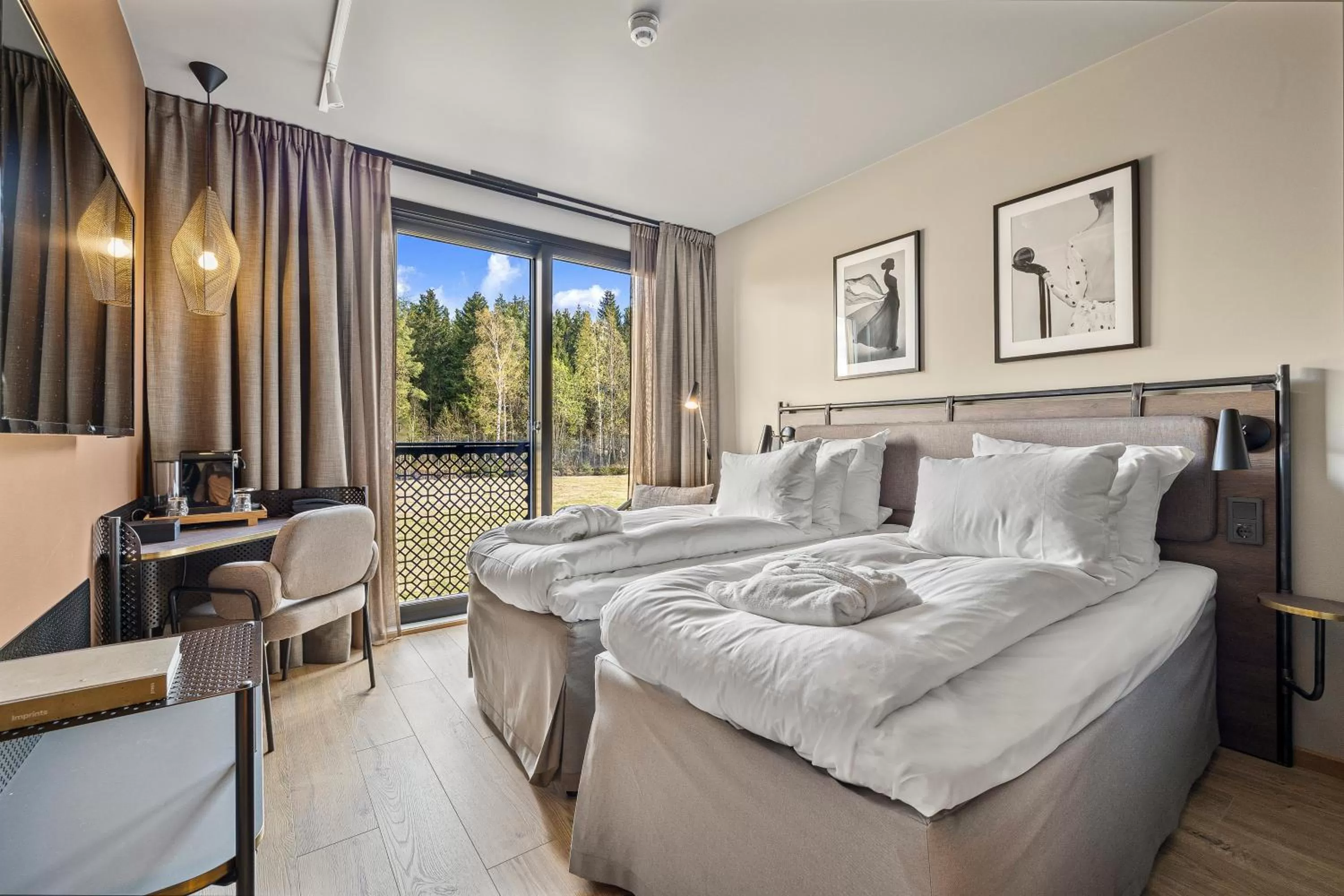 Bed in Lily Country Club