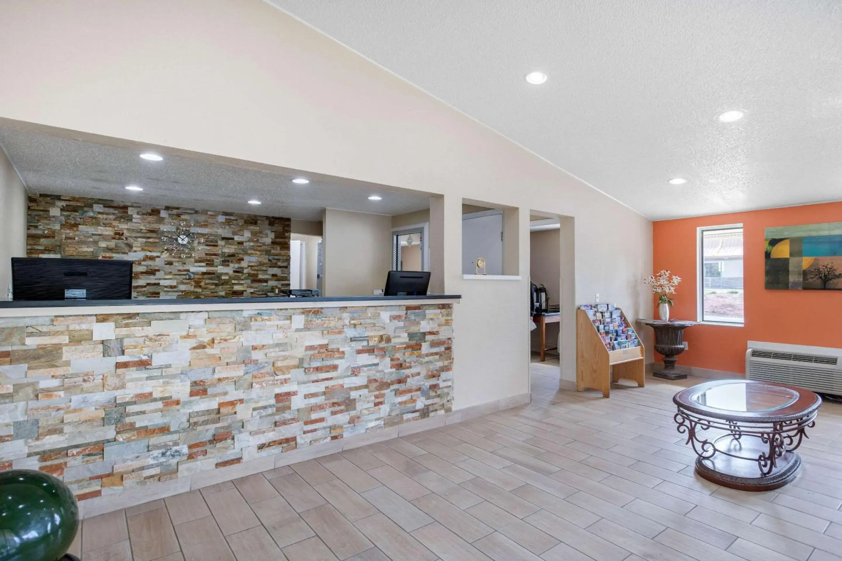 Rodeway Inn Auburn Hills - Detroit Rodeway Inn Auburn Hills - Detroit