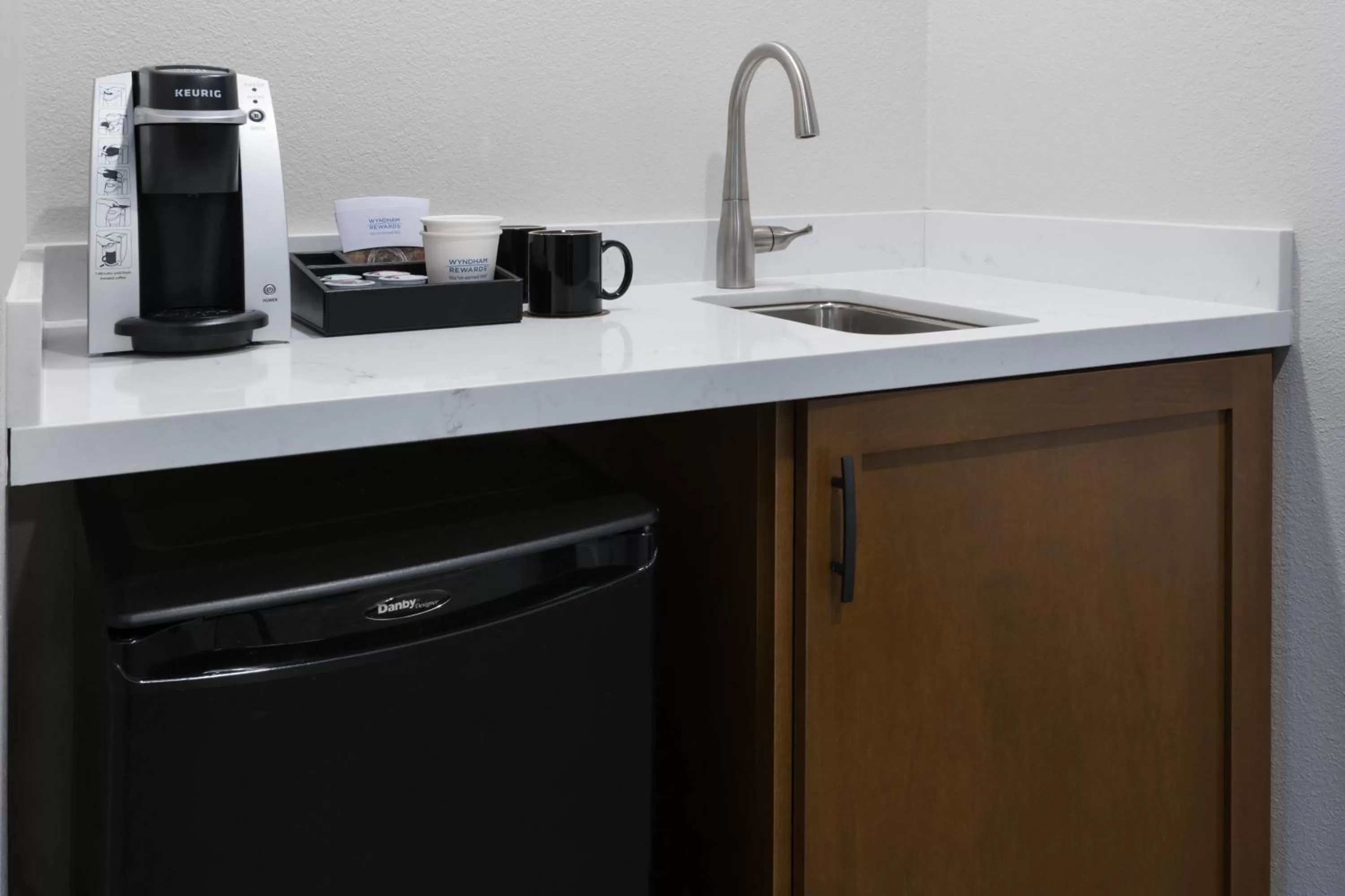 King Room with Roll-In Shower and Resort View - Mobility Access/Non-Smoking in Cheyenne Mountain Resort, a Dolce by Wyndham