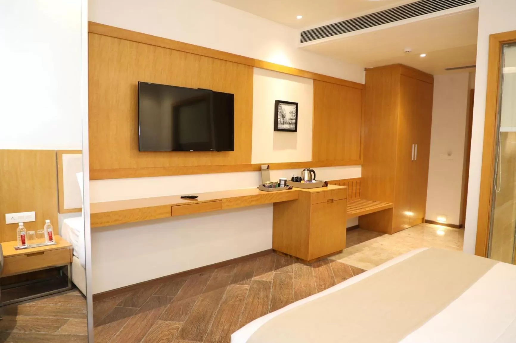 Bed in The Fern Residency, Morbi