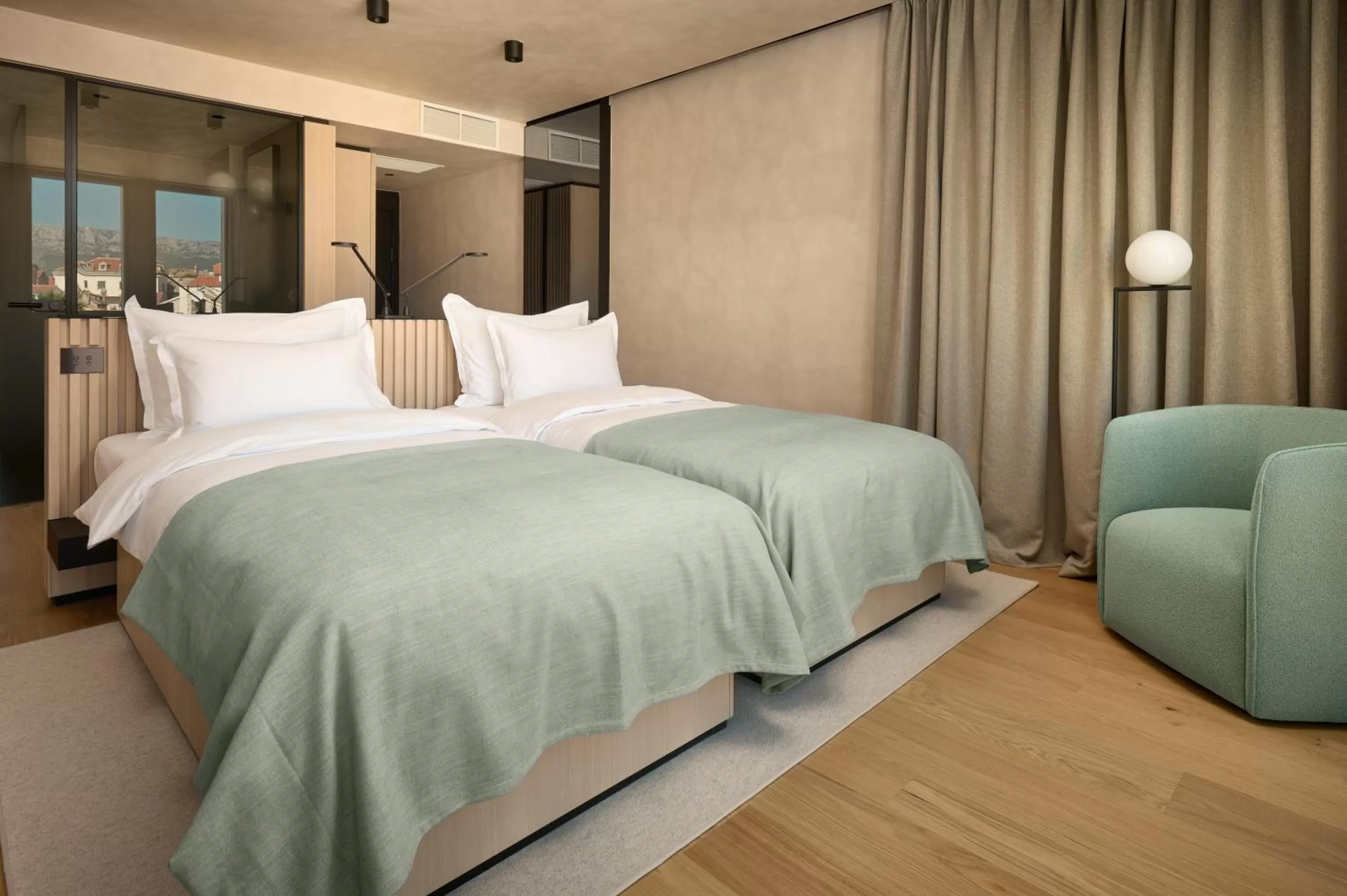 City view, Bed in Hotel Ambasador