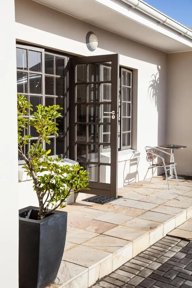 Facade/entrance in Palm Beach Guesthouse