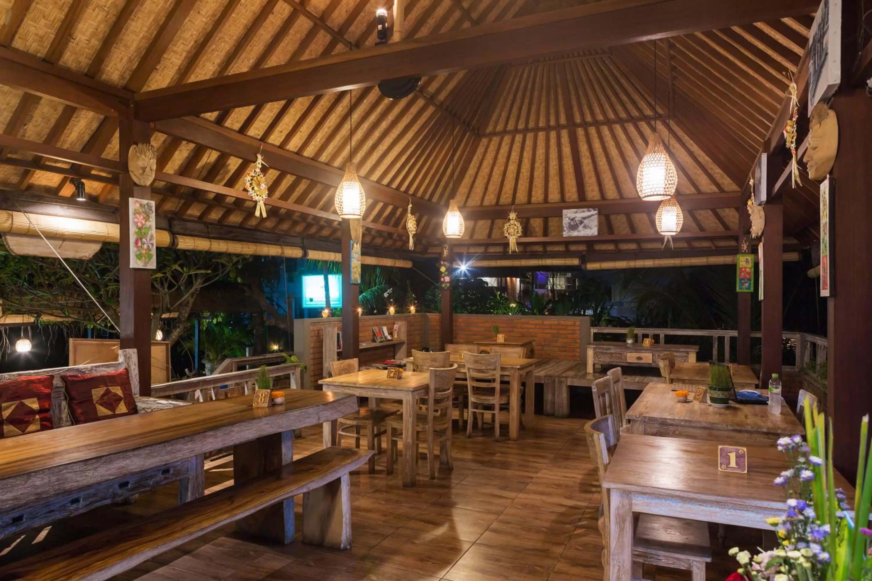 Restaurant/places to eat in Kiskenda Cottages & Restaurant