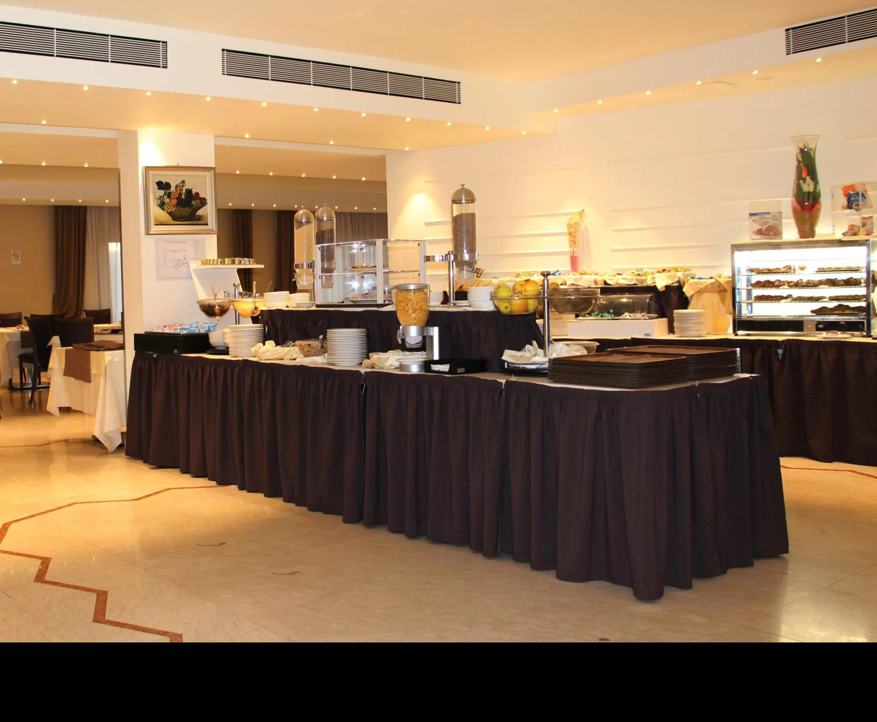 Restaurant/places to eat in Catania International Airport Hotel