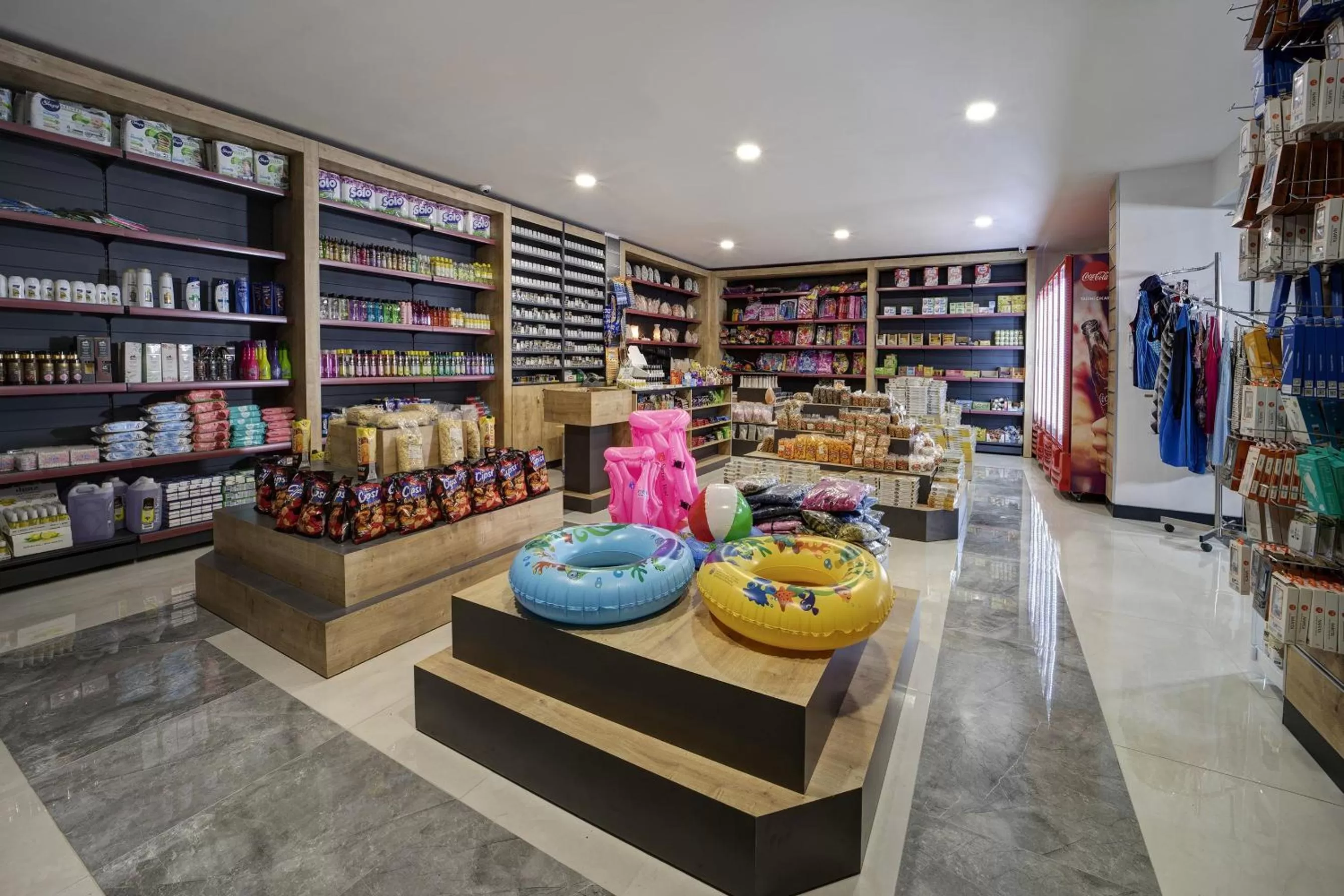 Supermarket/grocery shop in Ipeksoy Thermal Hotel