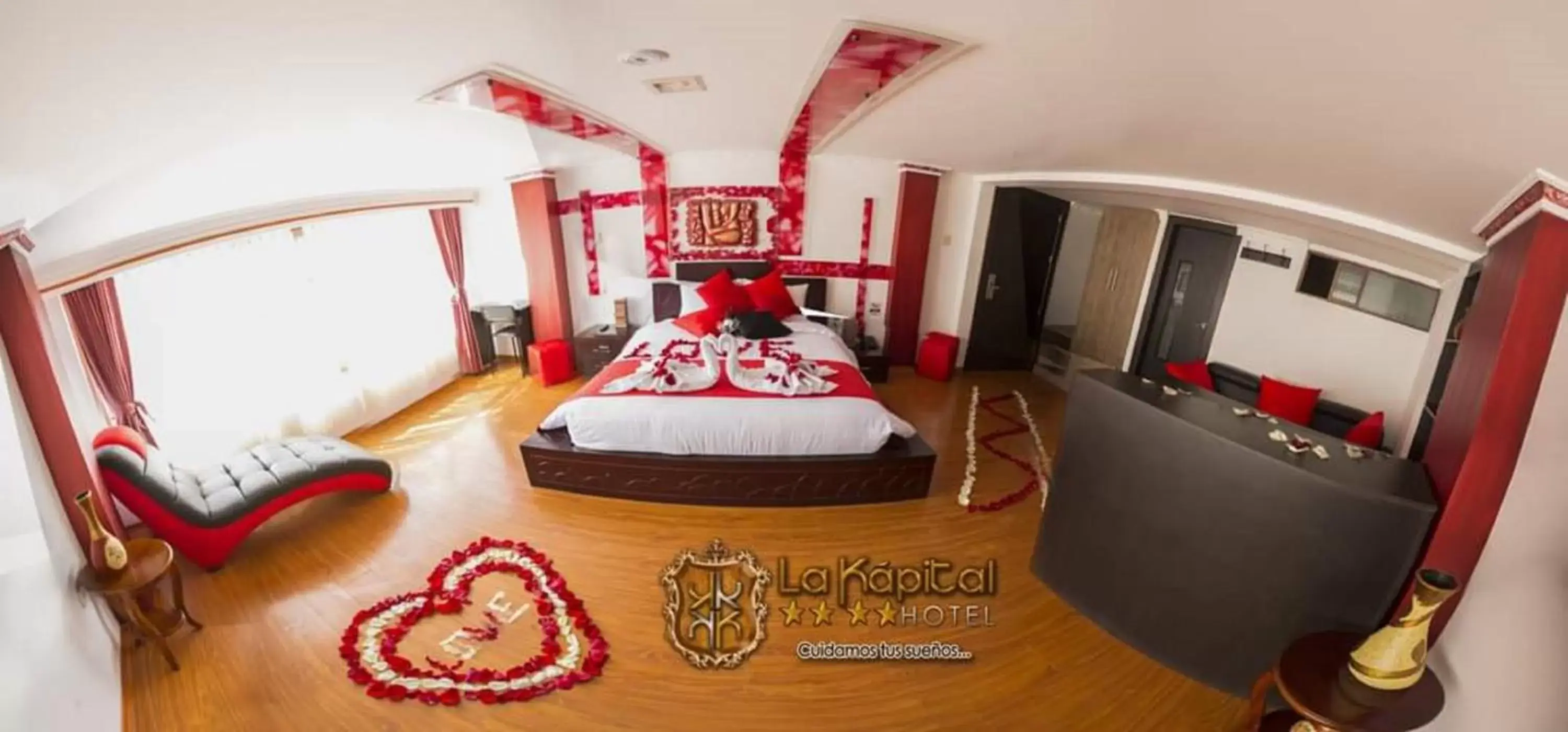 Queen Suite - single occupancy in La Kapital Hotel Queen Suite - single occupancy in La Kapital Hotel