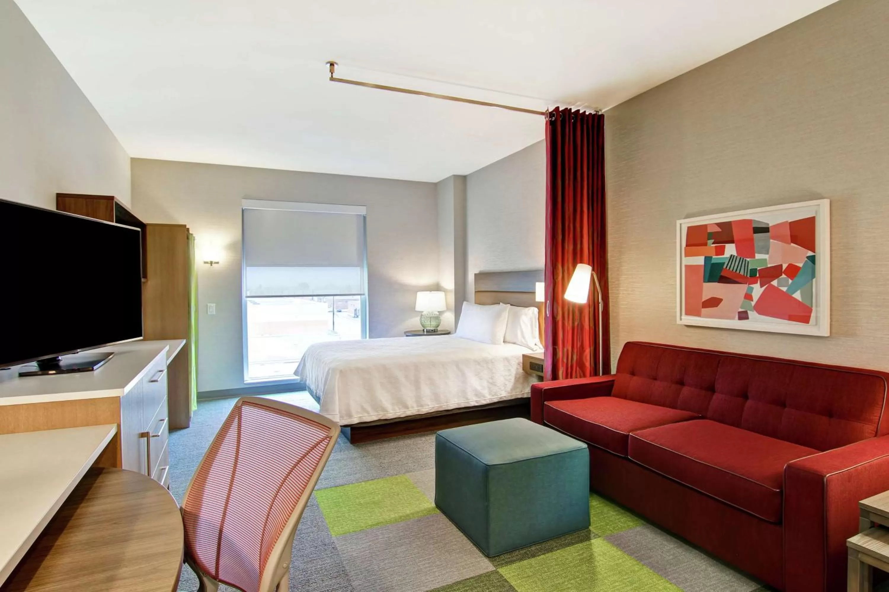 Bedroom, Bed in Home2 Suites By Hilton Montreal Dorval