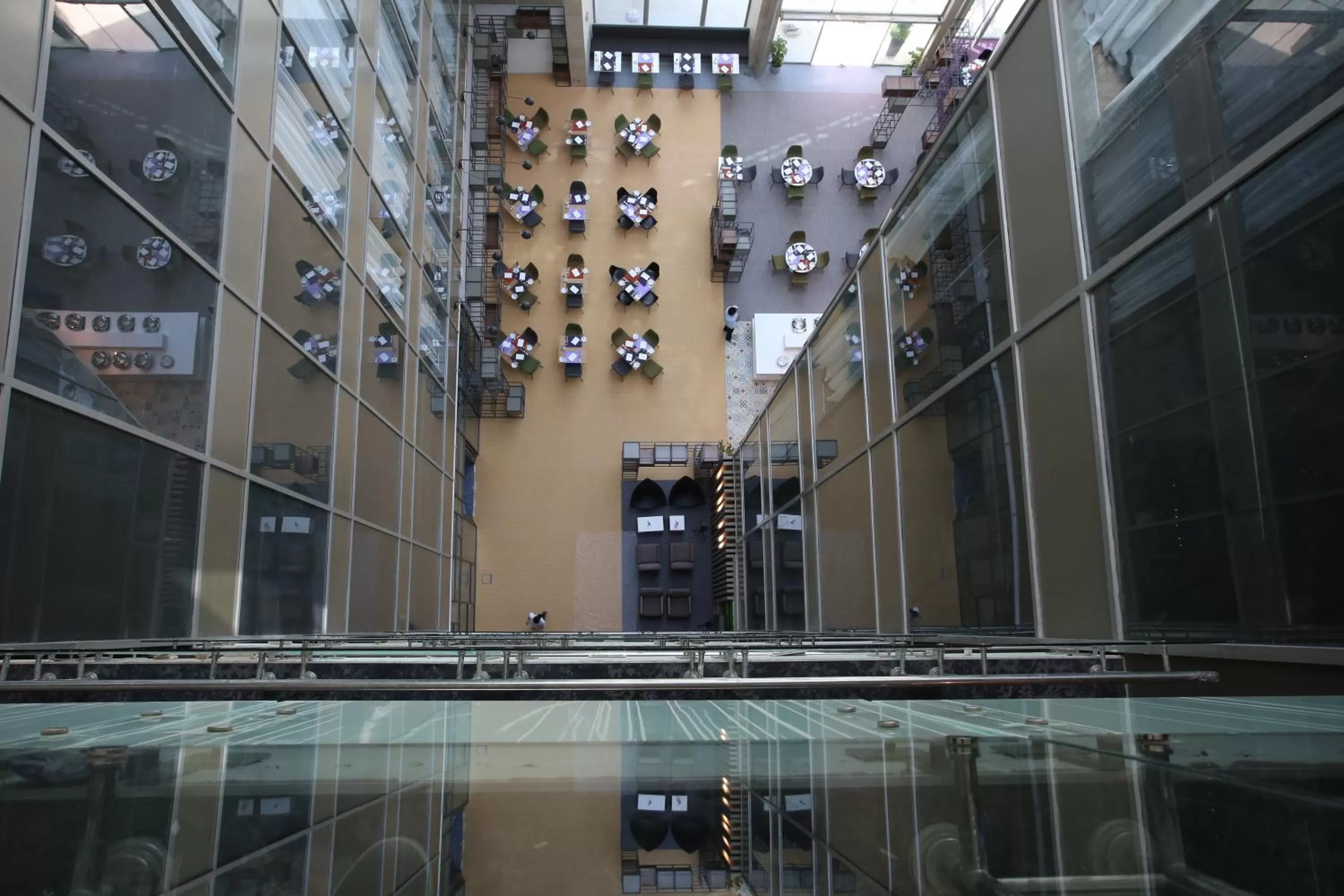 Restaurant/places to eat in Ibis Styles Dubai Jumeira