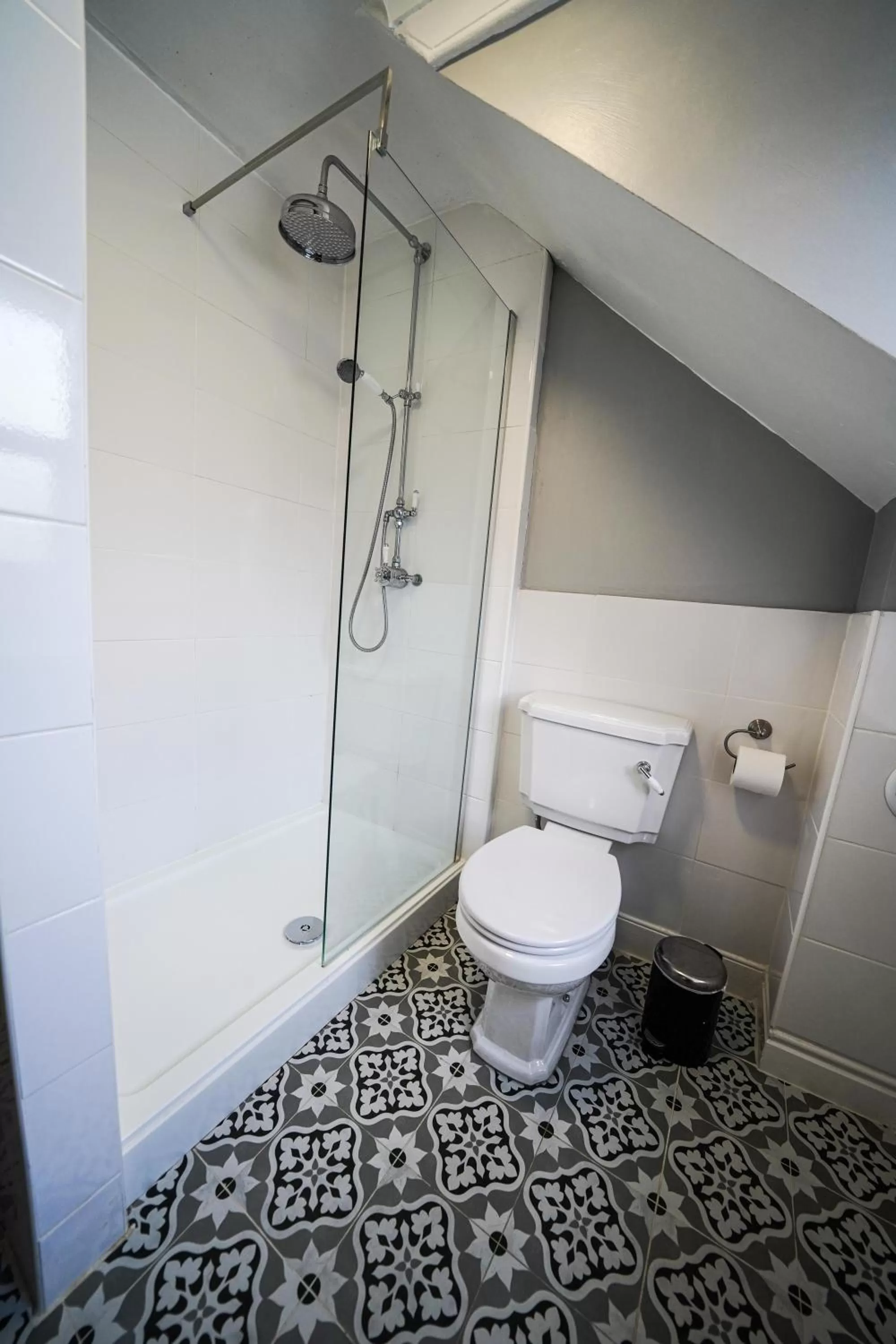 Shower in Gwydyr Hotel