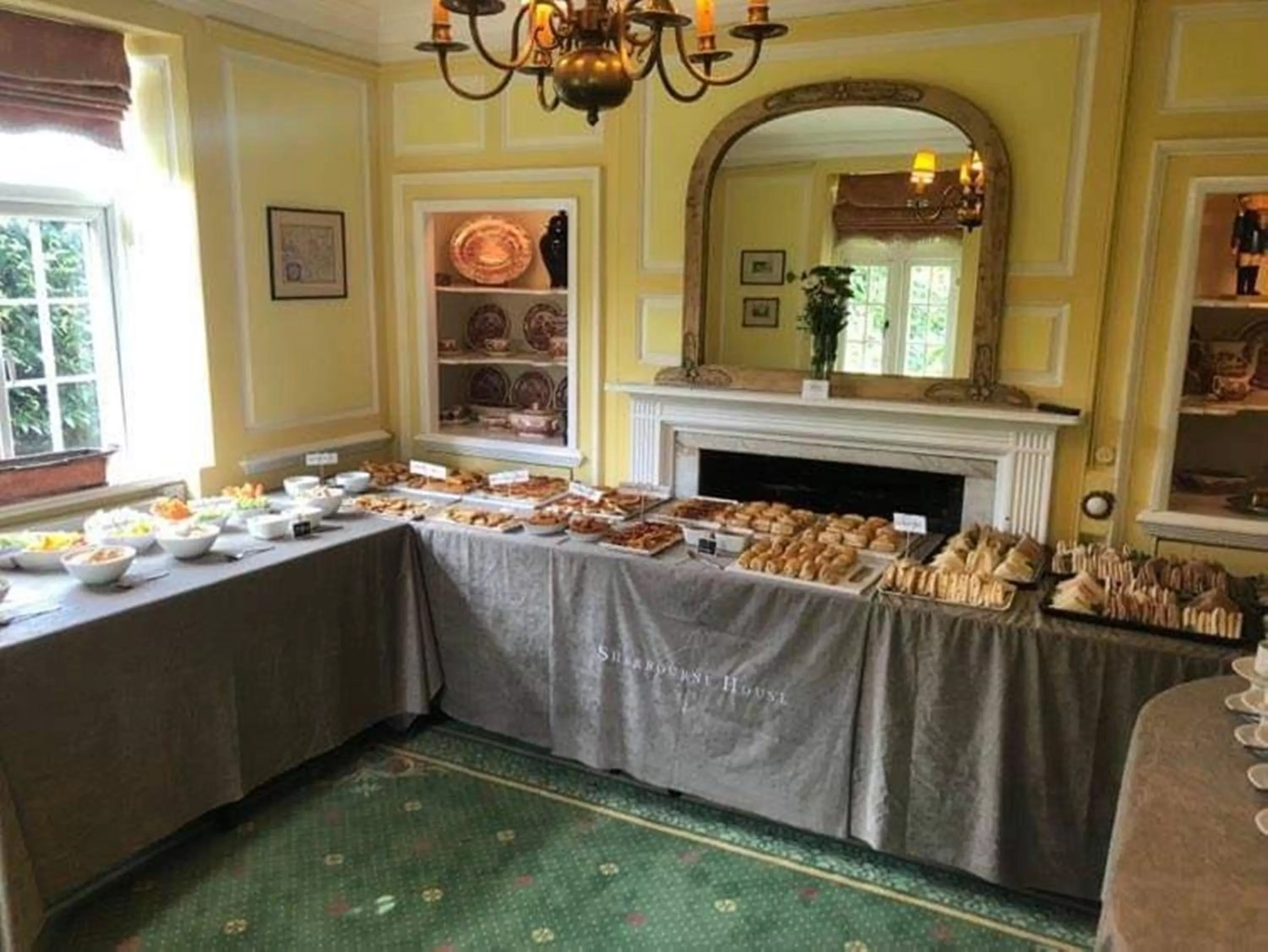 Breakfast in Sherbourne House