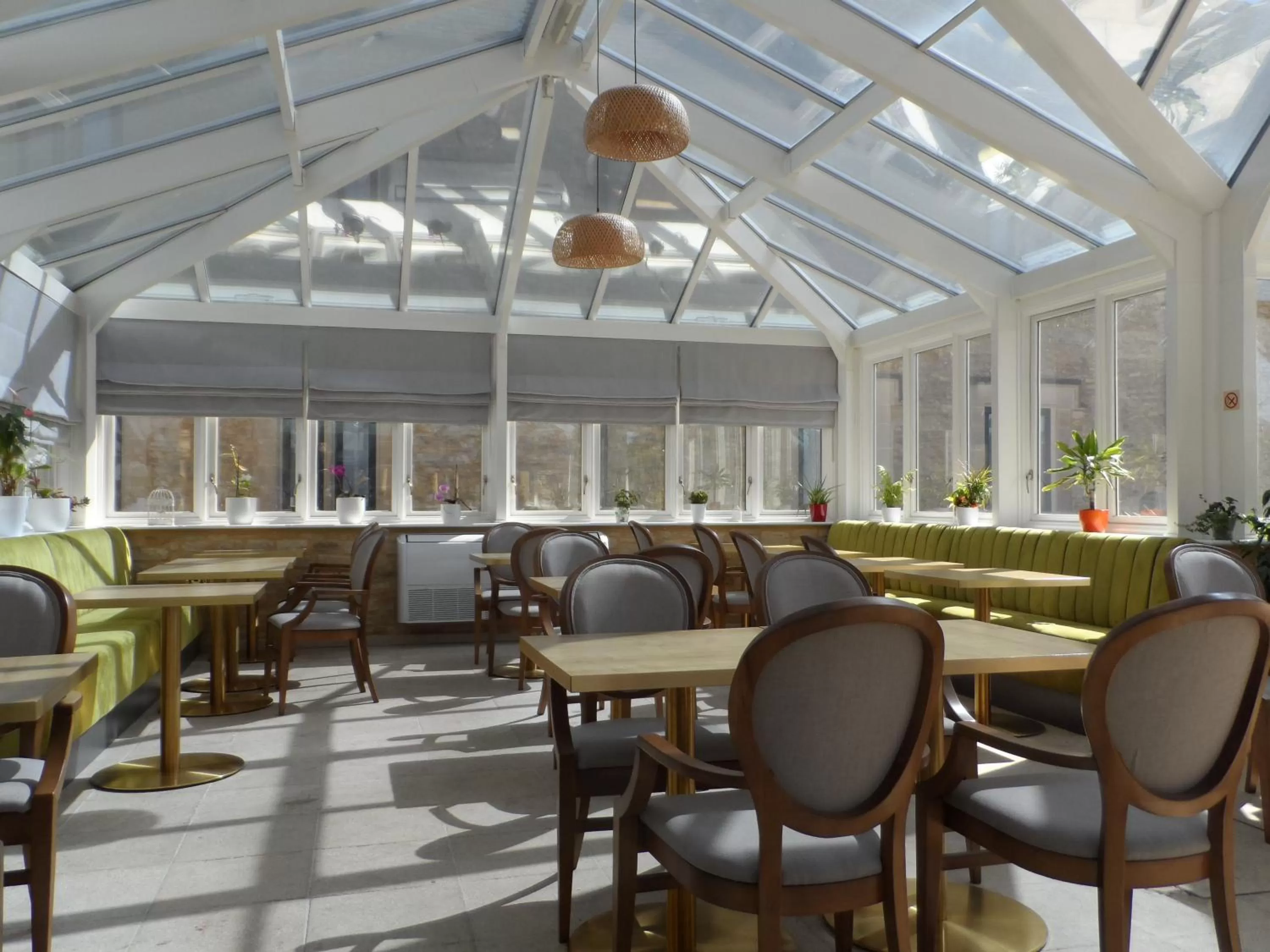 Restaurant/places to eat in Stanton House Hotel