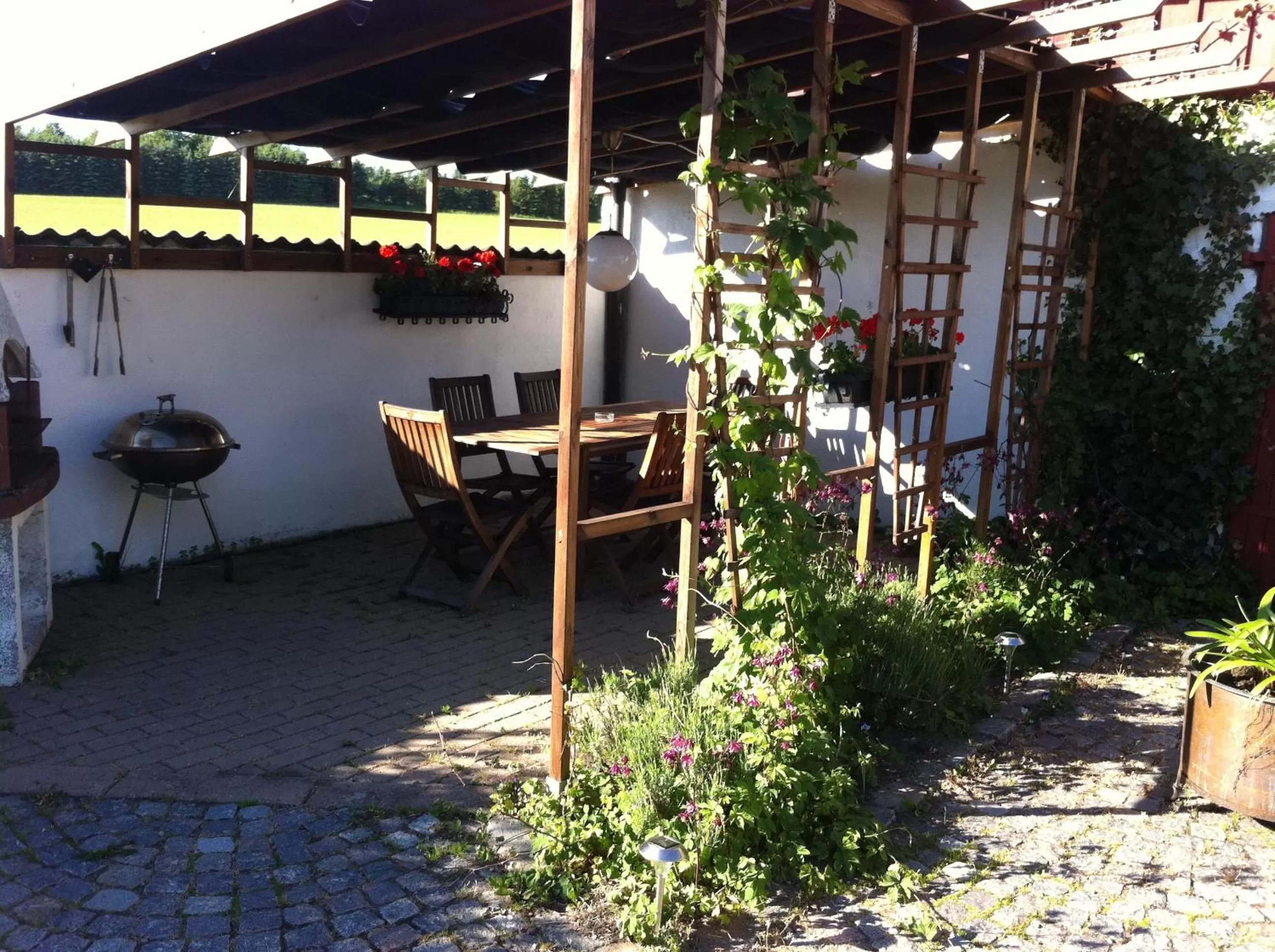 BBQ facilities in Mattisgården Bed & Breakfast