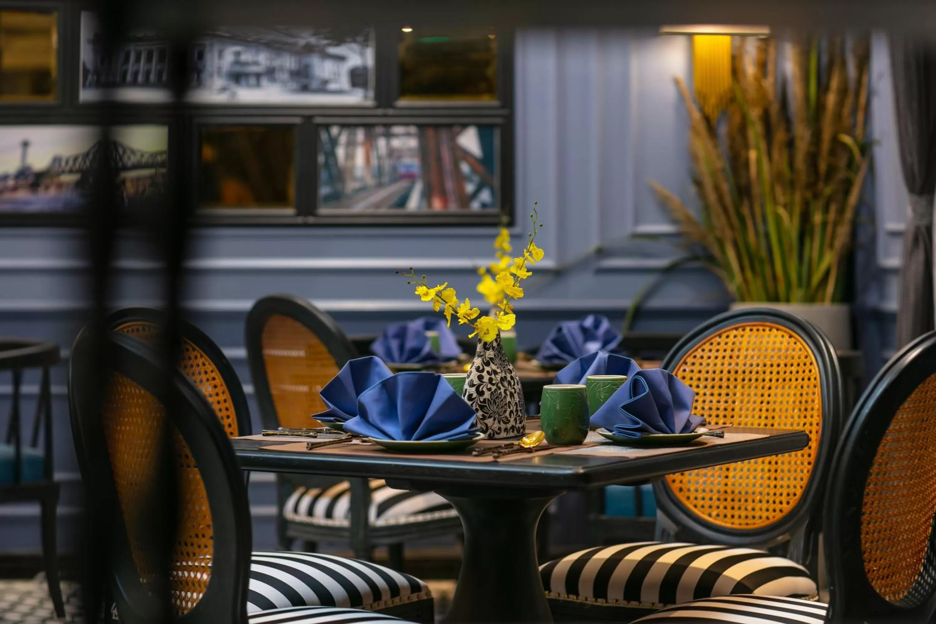 Restaurant/places to eat in The Secret HaLong