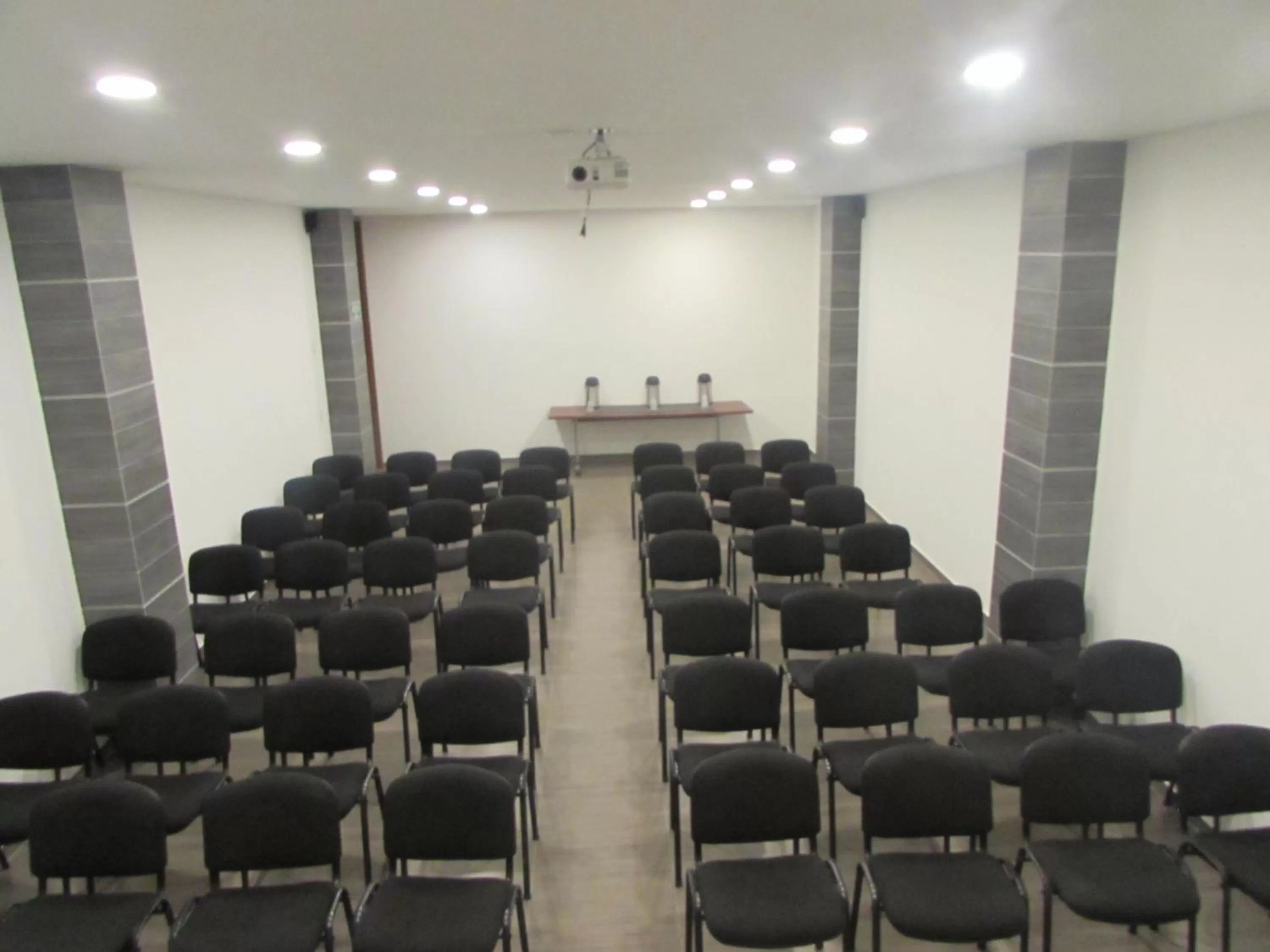 Business facilities in Hotel Bogota DC