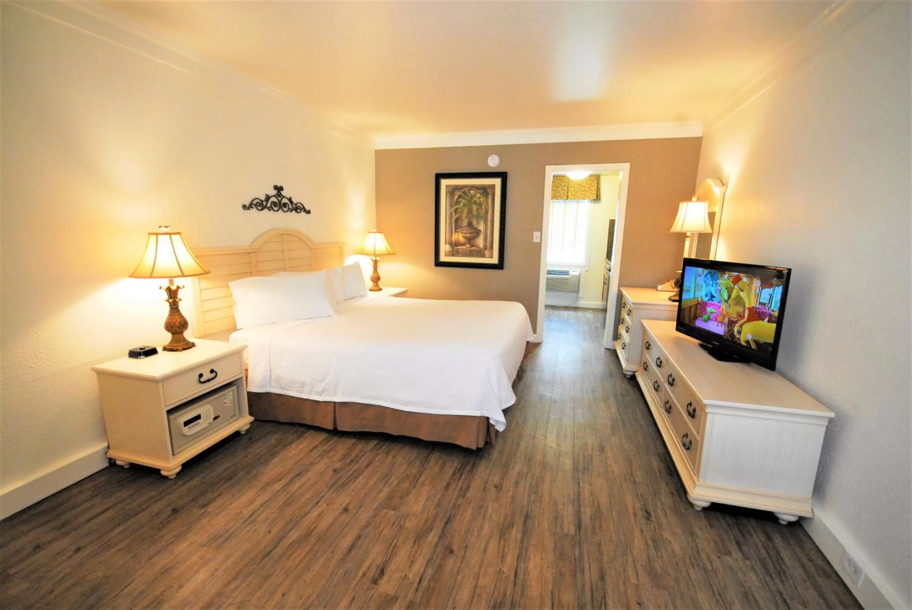 Photo of the whole room, Bed in Grand Hotel Cape May