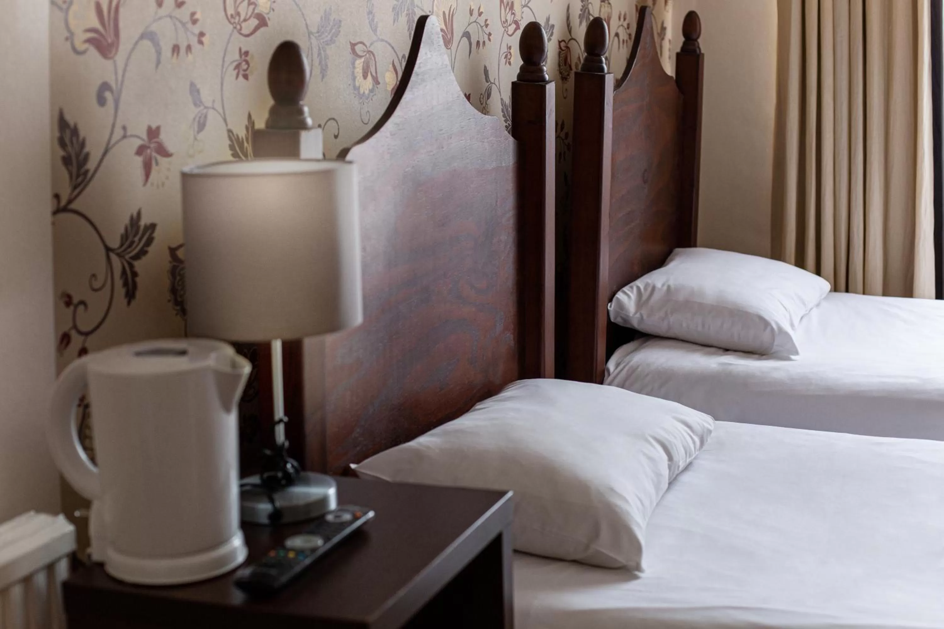 Bed in Islington Inn