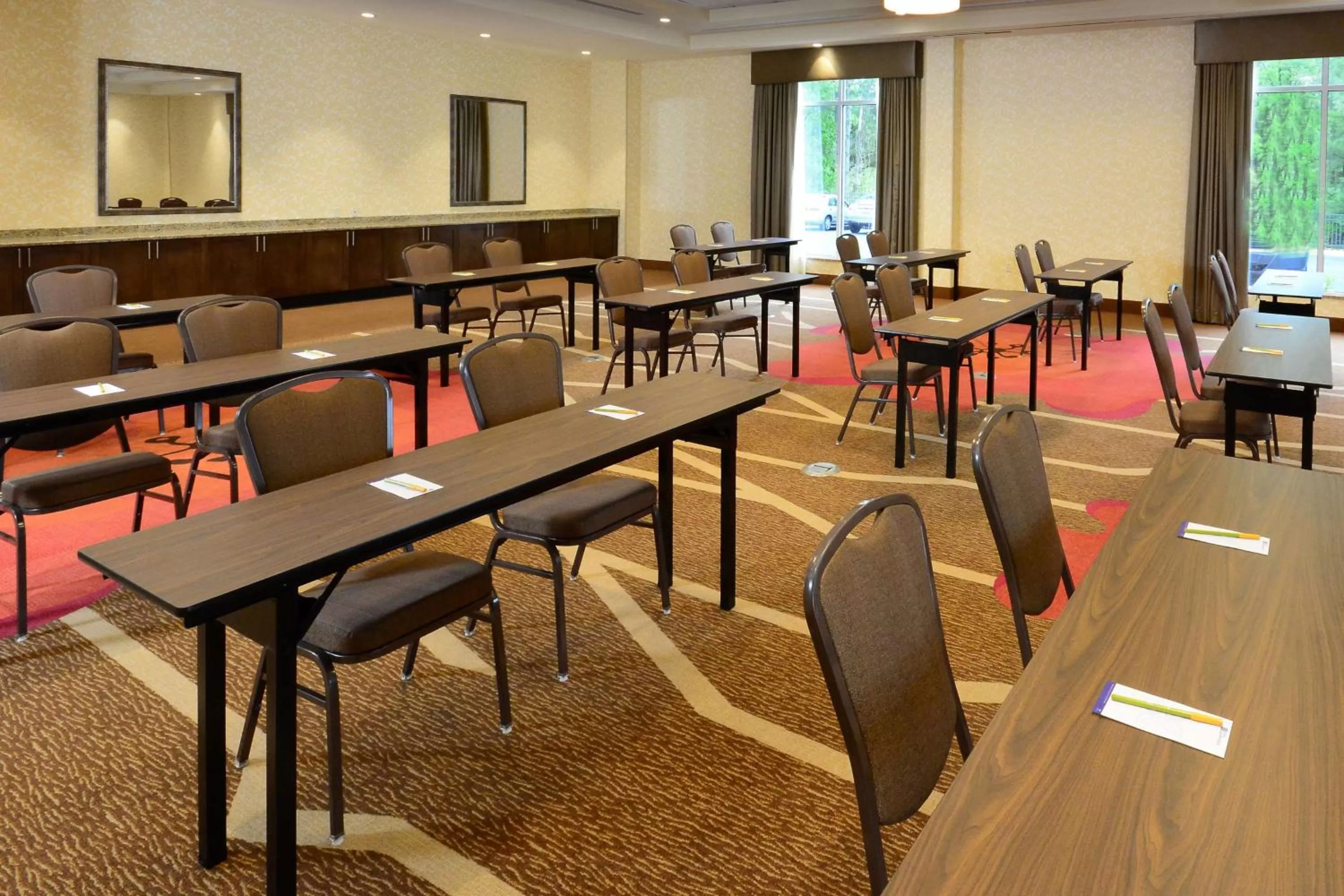 Meeting/conference room in Hilton Garden Inn Greensboro Airport