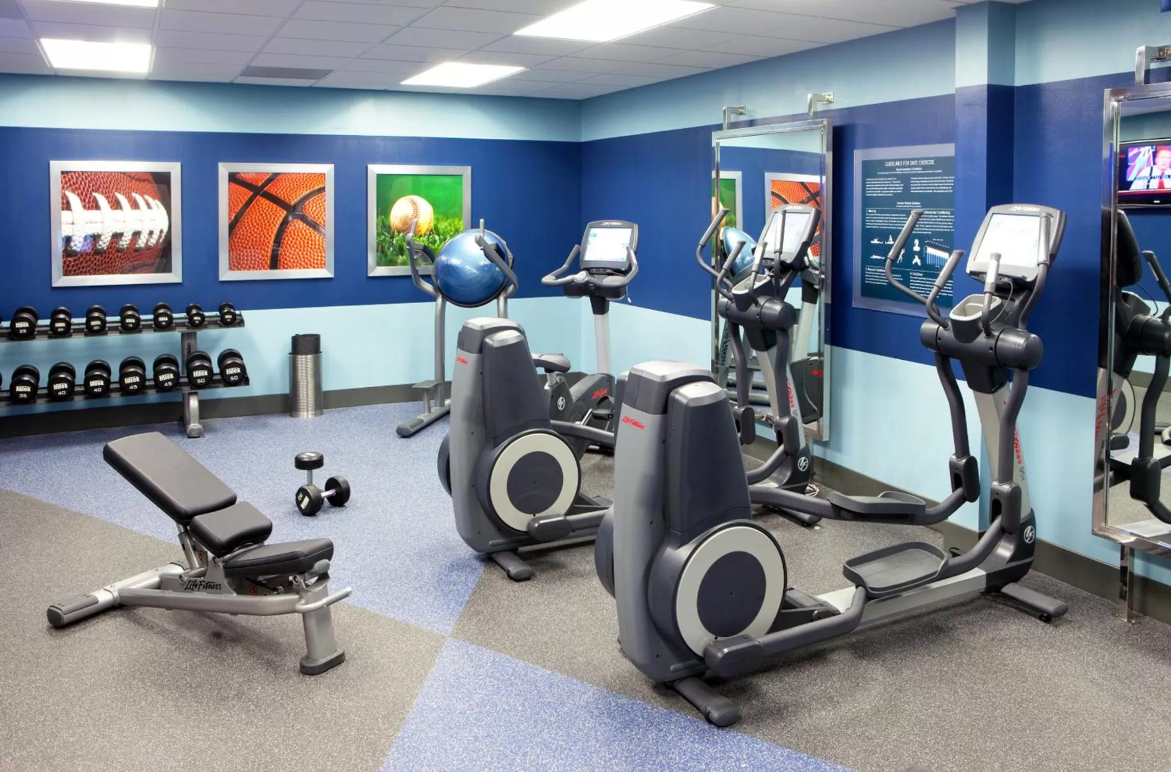 Fitness centre/facilities in Four Points by Sheraton Memphis Southwind