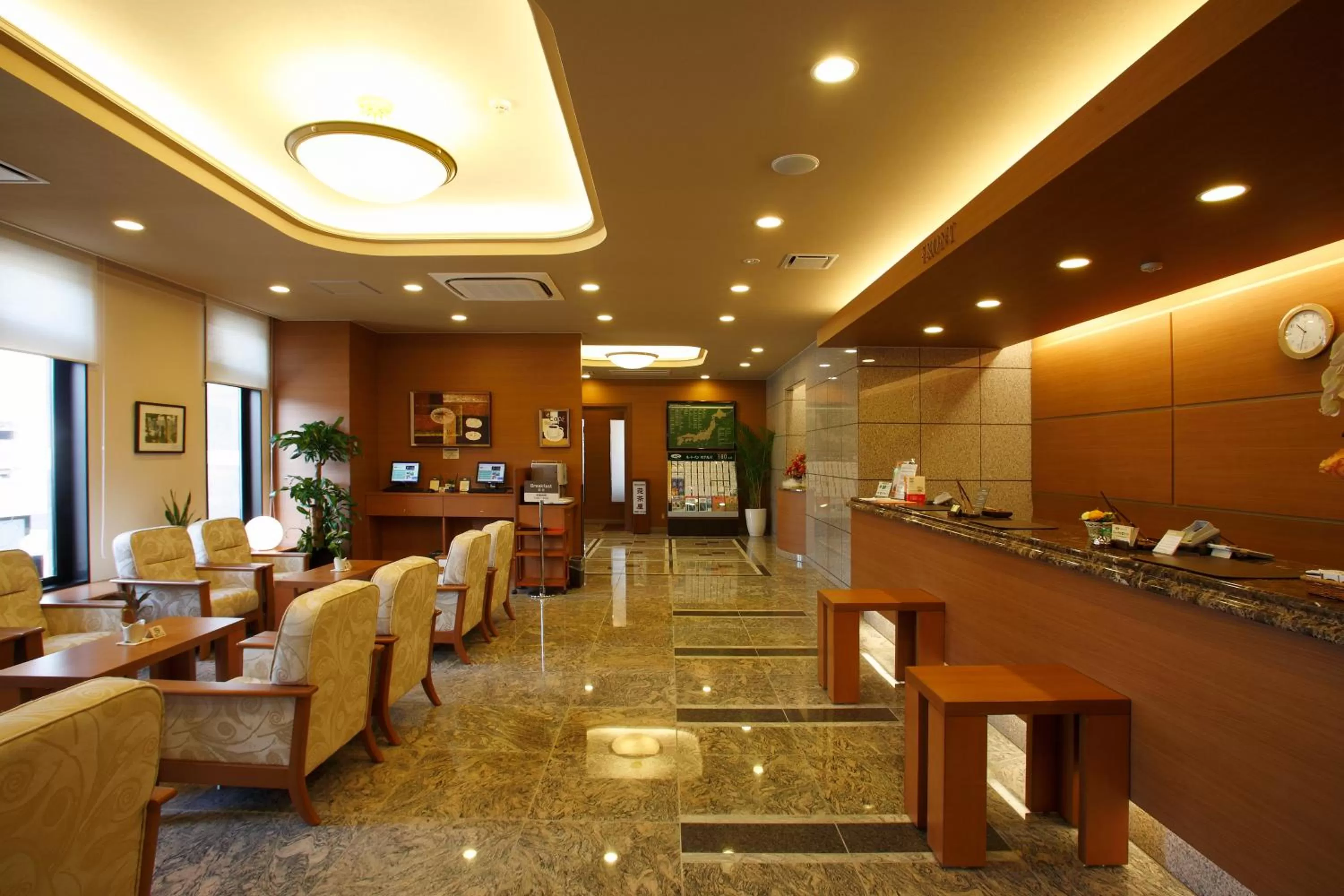 Lobby or reception in Hotel Route-Inn Sakaide-Kita Inter