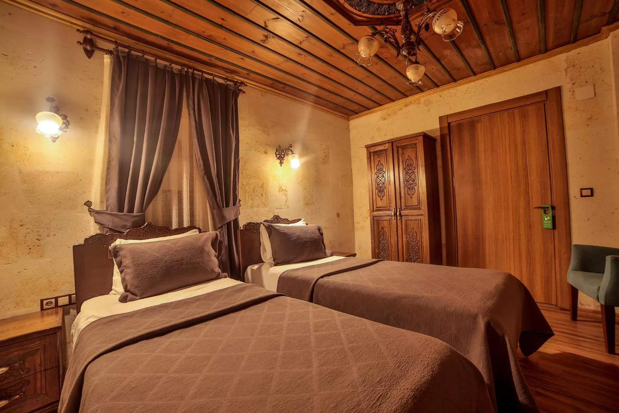 Standard Twin Room in Milat Cave Hotel