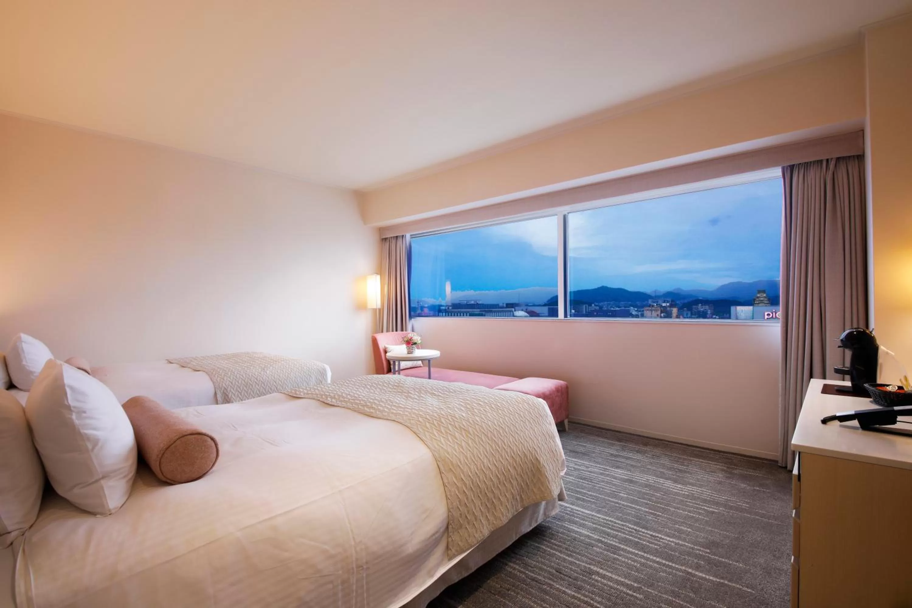 Photo of the whole room, Bed in Hotel Nikko Himeji