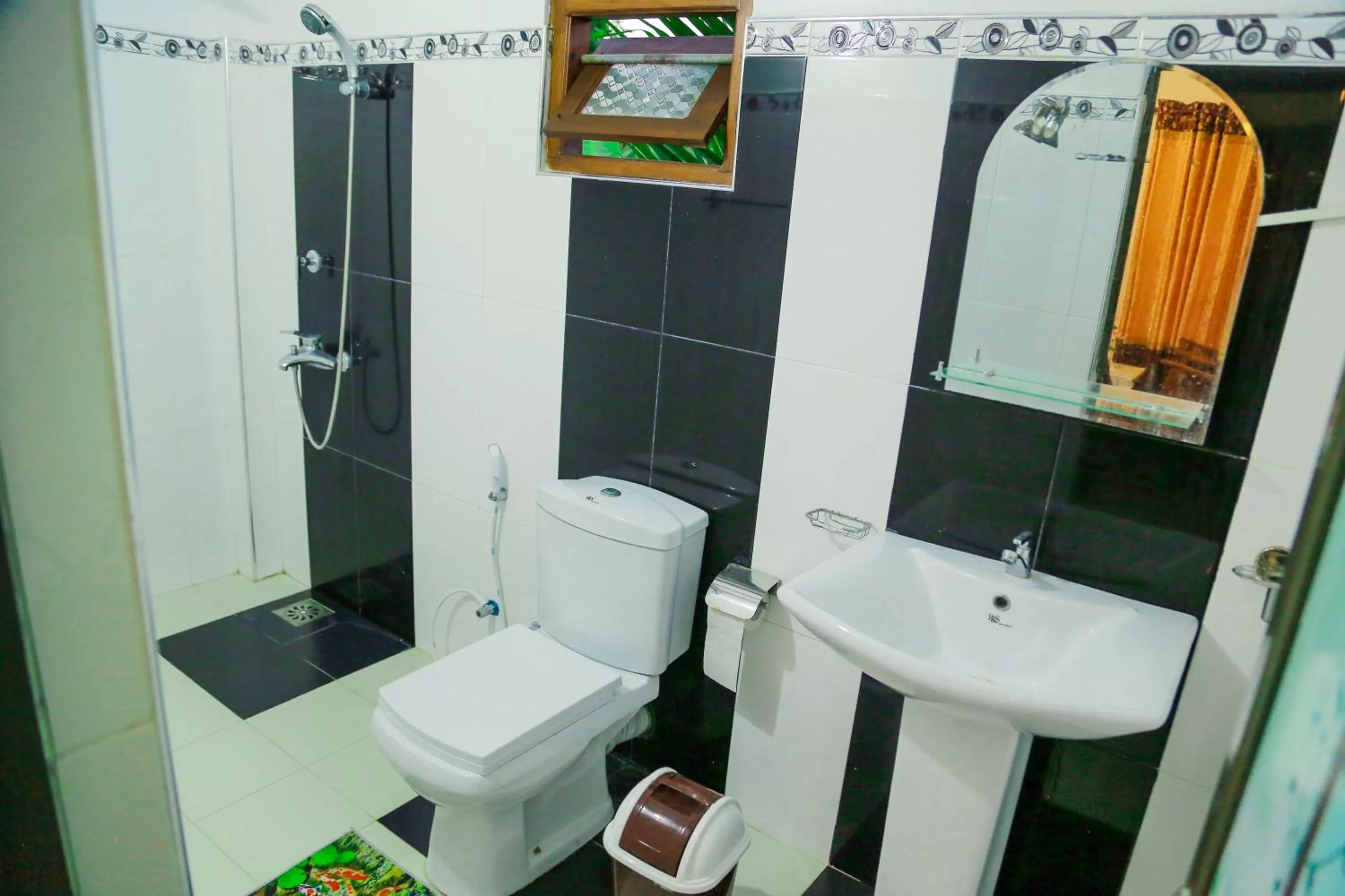 Bathroom in Sanda Hiru Guest