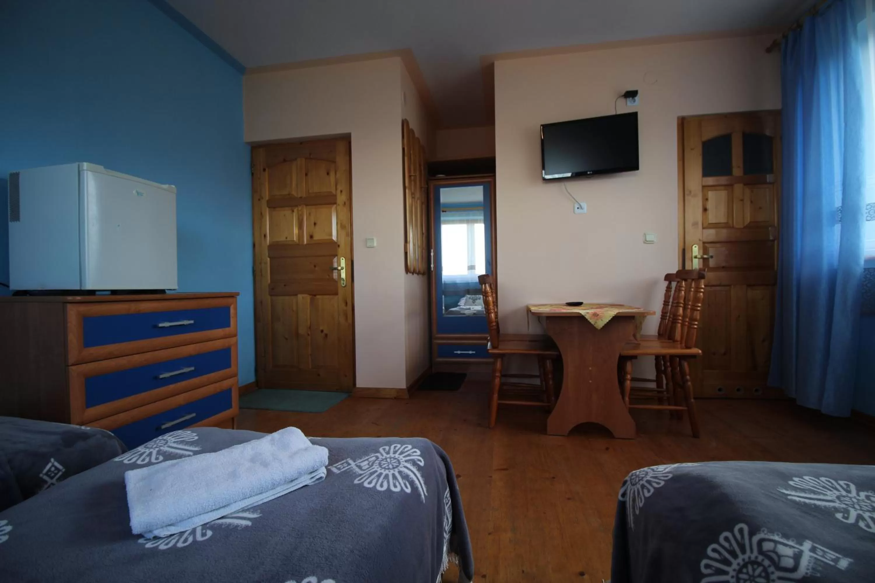 TV/Entertainment Center in DW U Wajdy