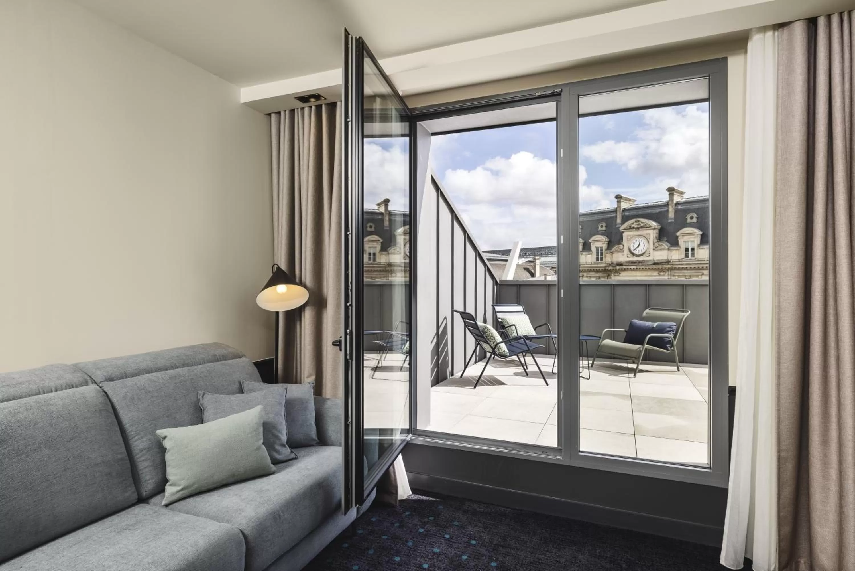 Balcony/Terrace in Mercure Bordeaux Centre Gare Atlantic