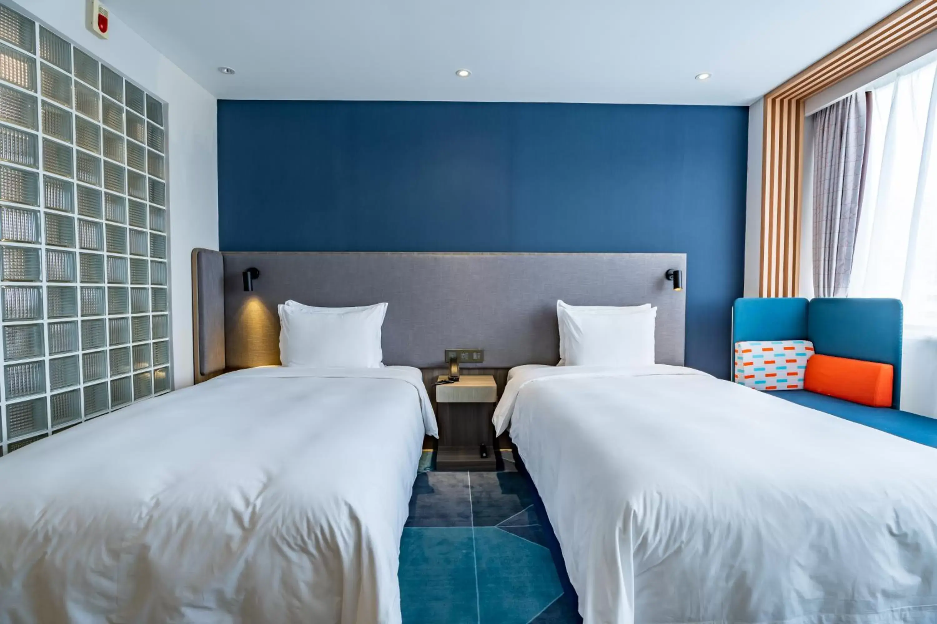 Superior Twin Room in Holiday Inn Express Shanghai Jinqiao Central by IHG Superior Twin Room in Holiday Inn Express Shanghai Jinqiao Central by IHG