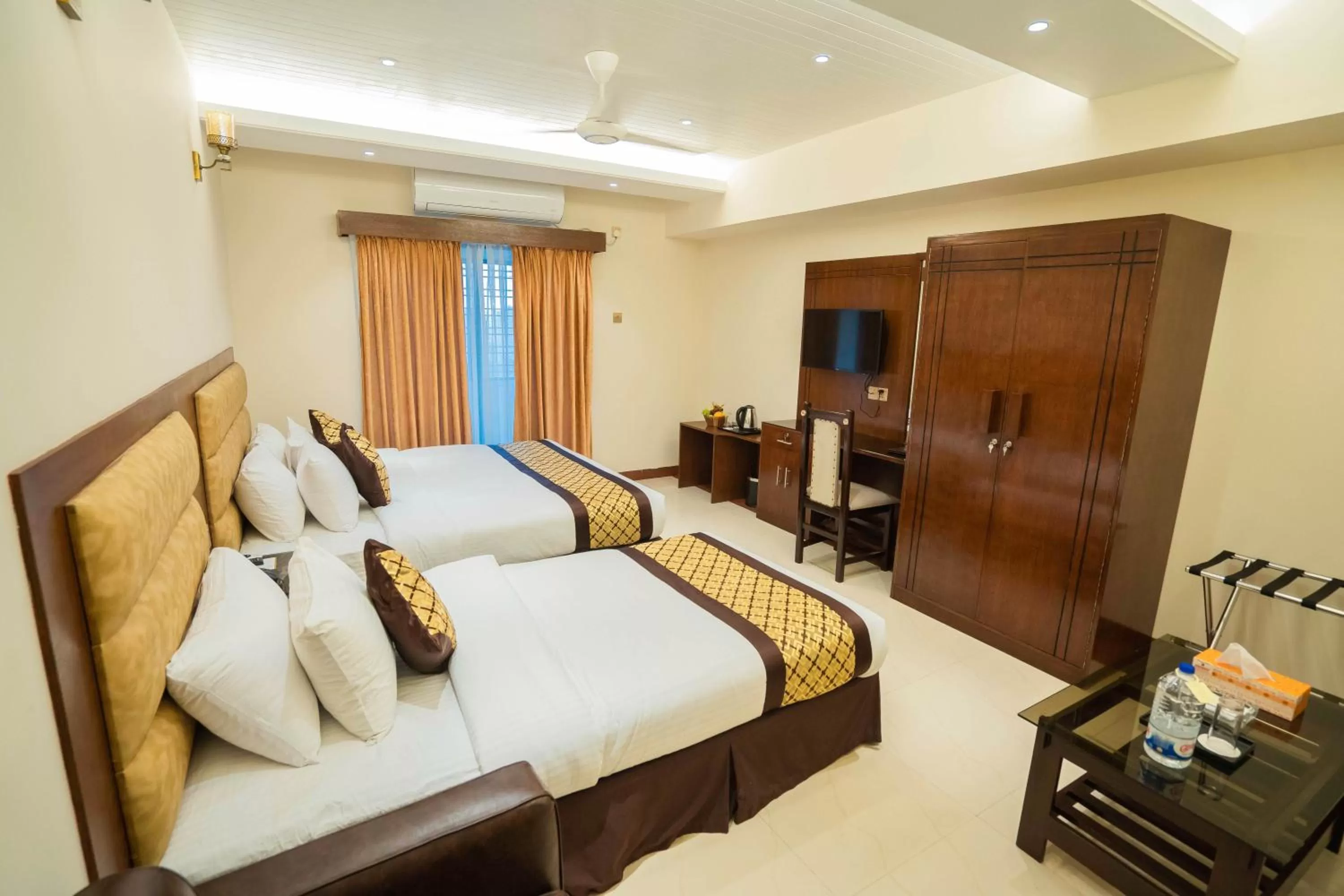 Bed in Central Inn Dhaka City Centre