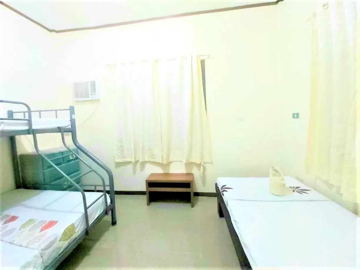 Bed in Gaea's Apartments