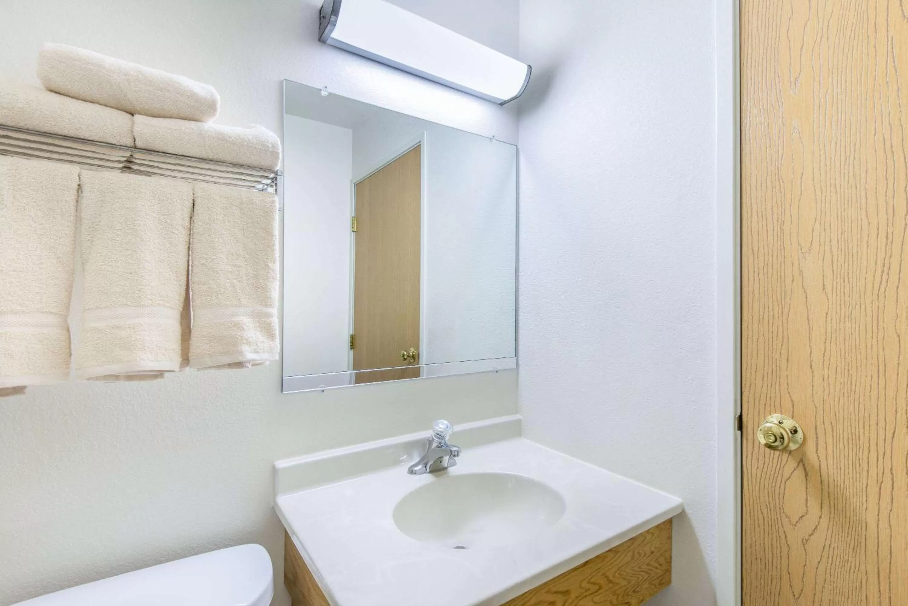 On site in Super 8 by Wyndham West Middlesex/Sharon Area