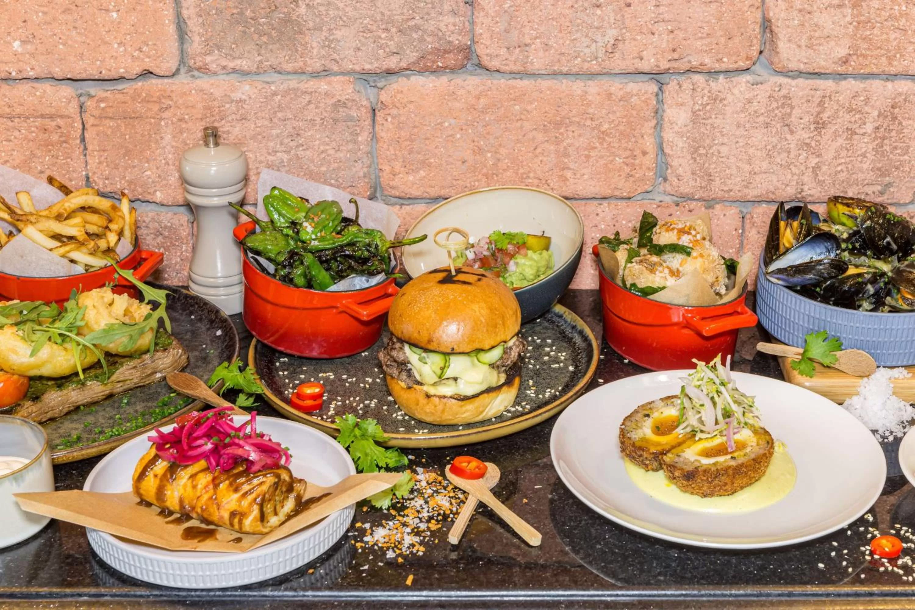 Restaurant/places to eat in Radisson Blu Hotel, Dubai Canal View