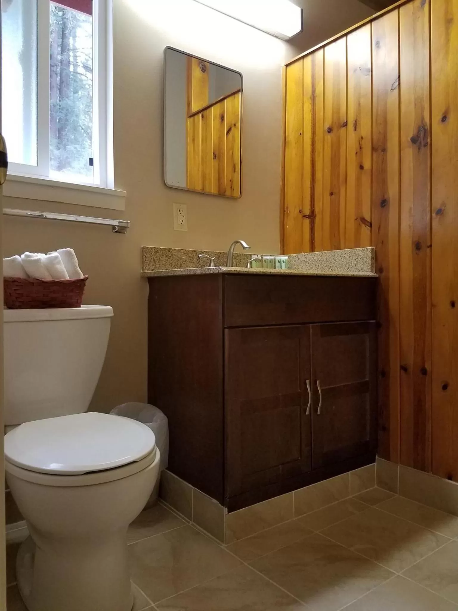 Toilet, Bathroom in Fern River Resort