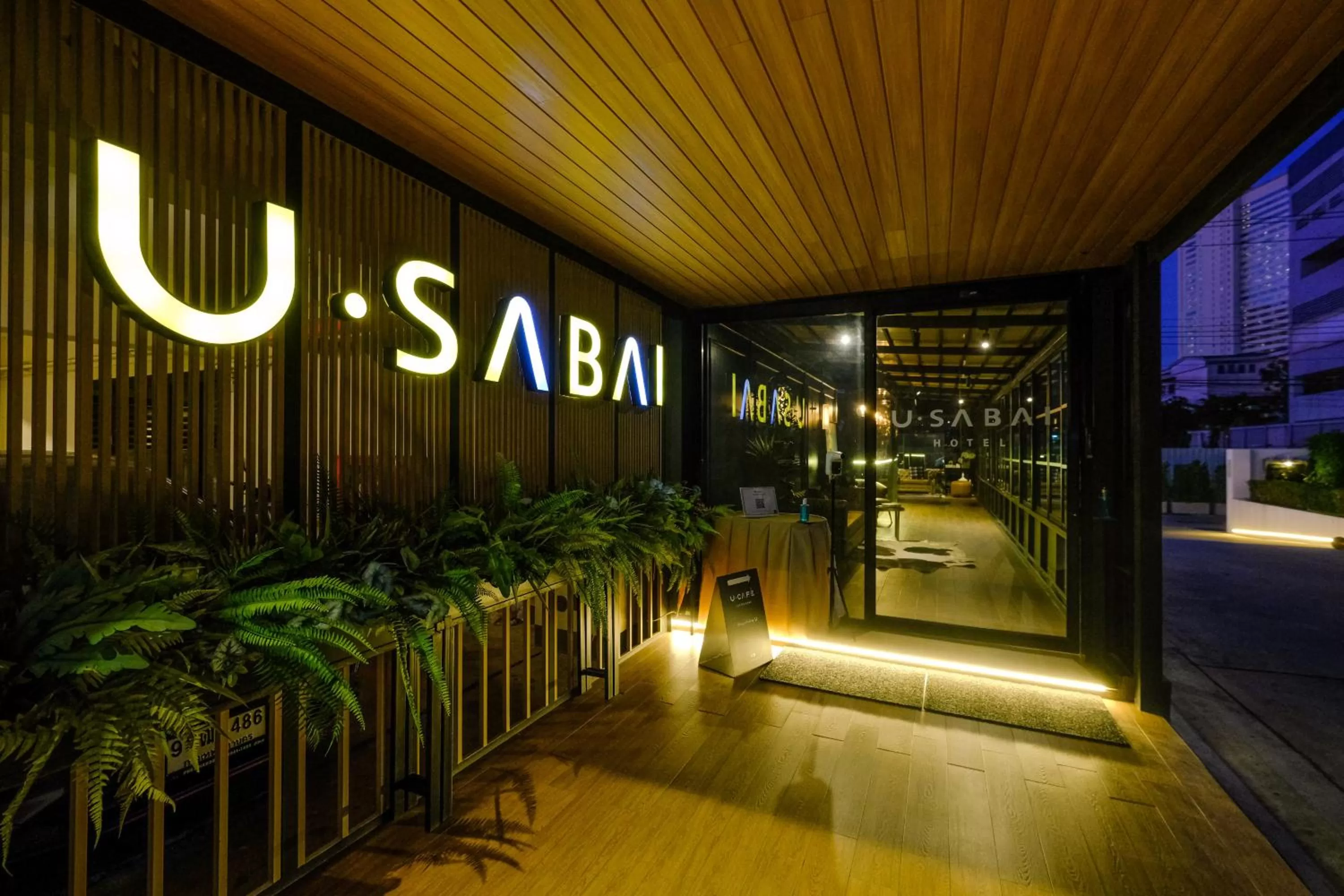 Facade/entrance in U Sabai Hotel Bangkok