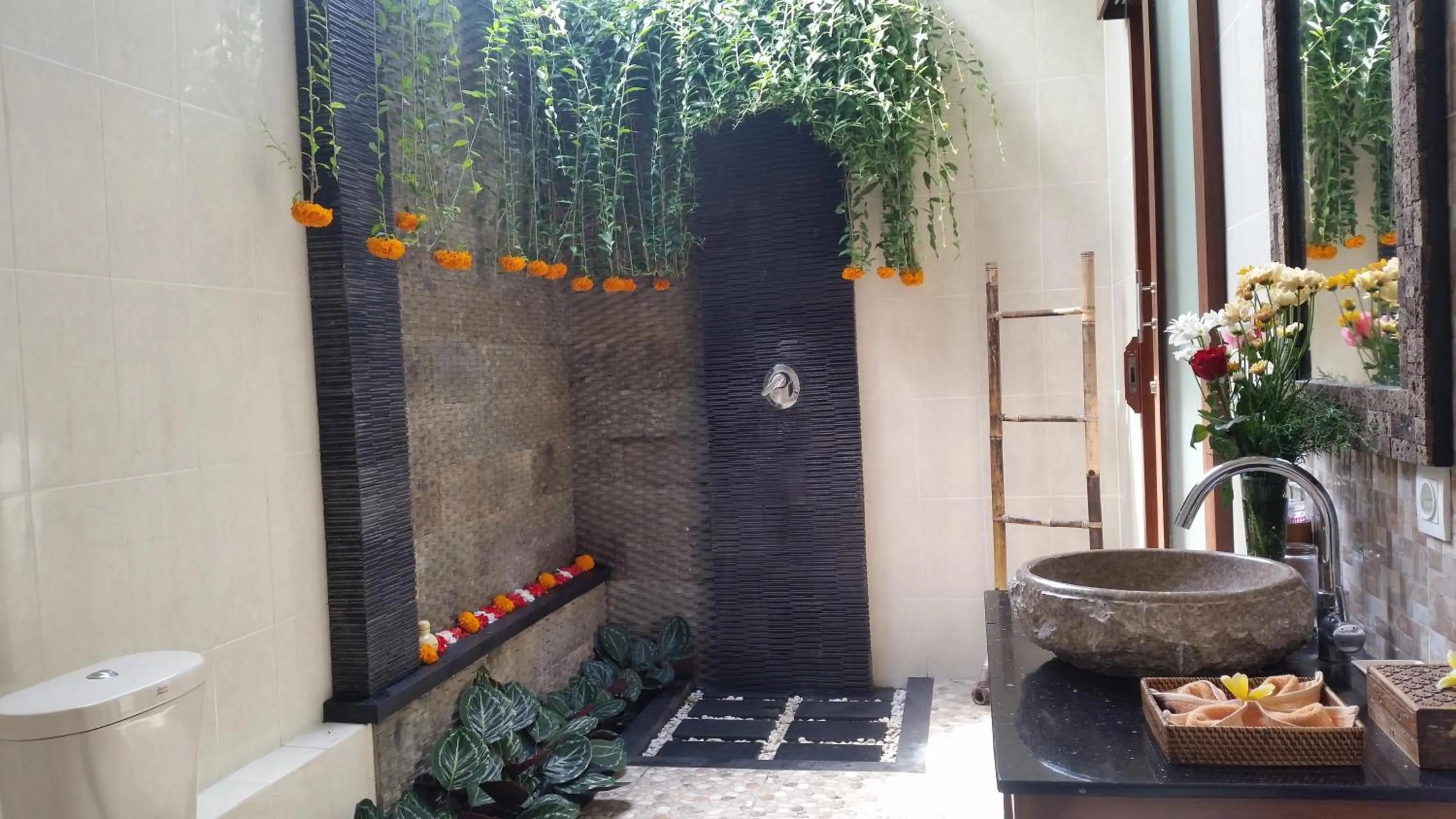 Bathroom in Ubud Paradise Villa