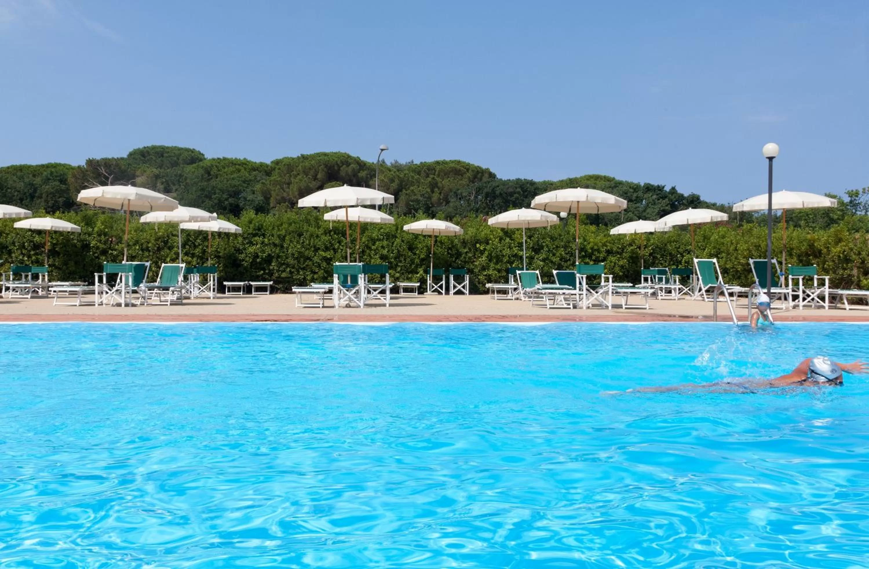 Swimming Pool in Le Residenze di Santa Costanza - Mirto/Corbezzolo