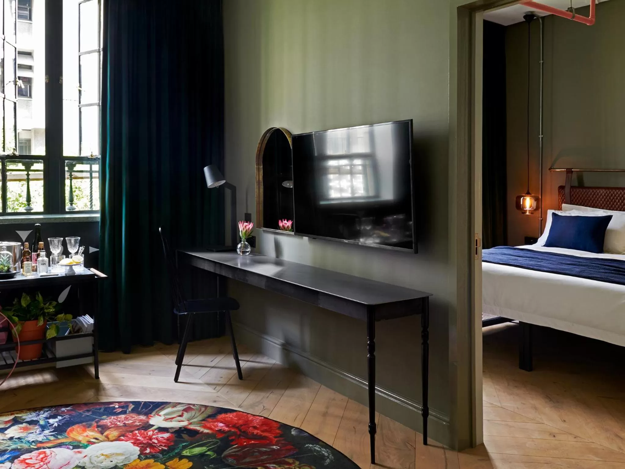One-Bedroom Suite in Gorgeous George by Design Hotels ™