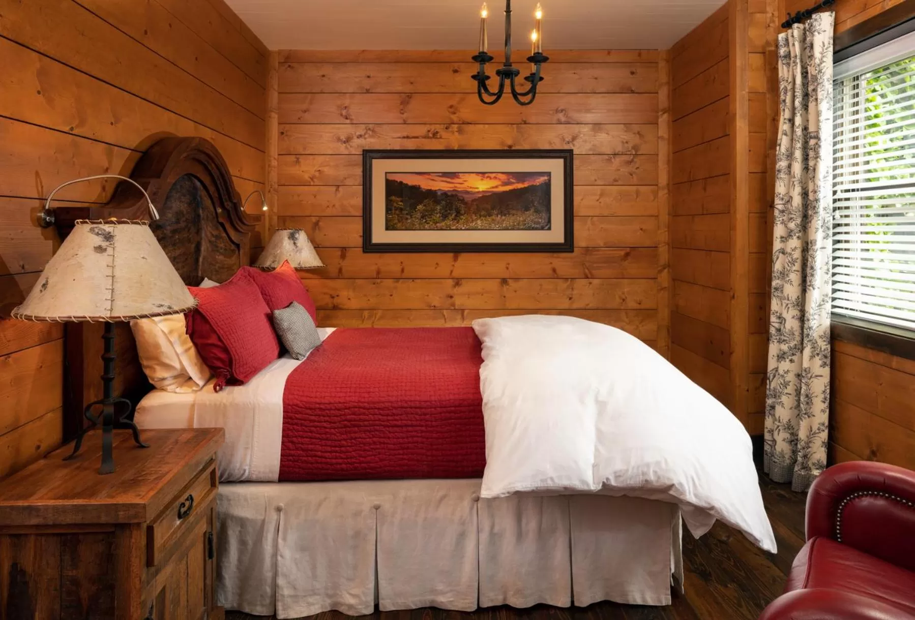 Bed in The White Birch Inn