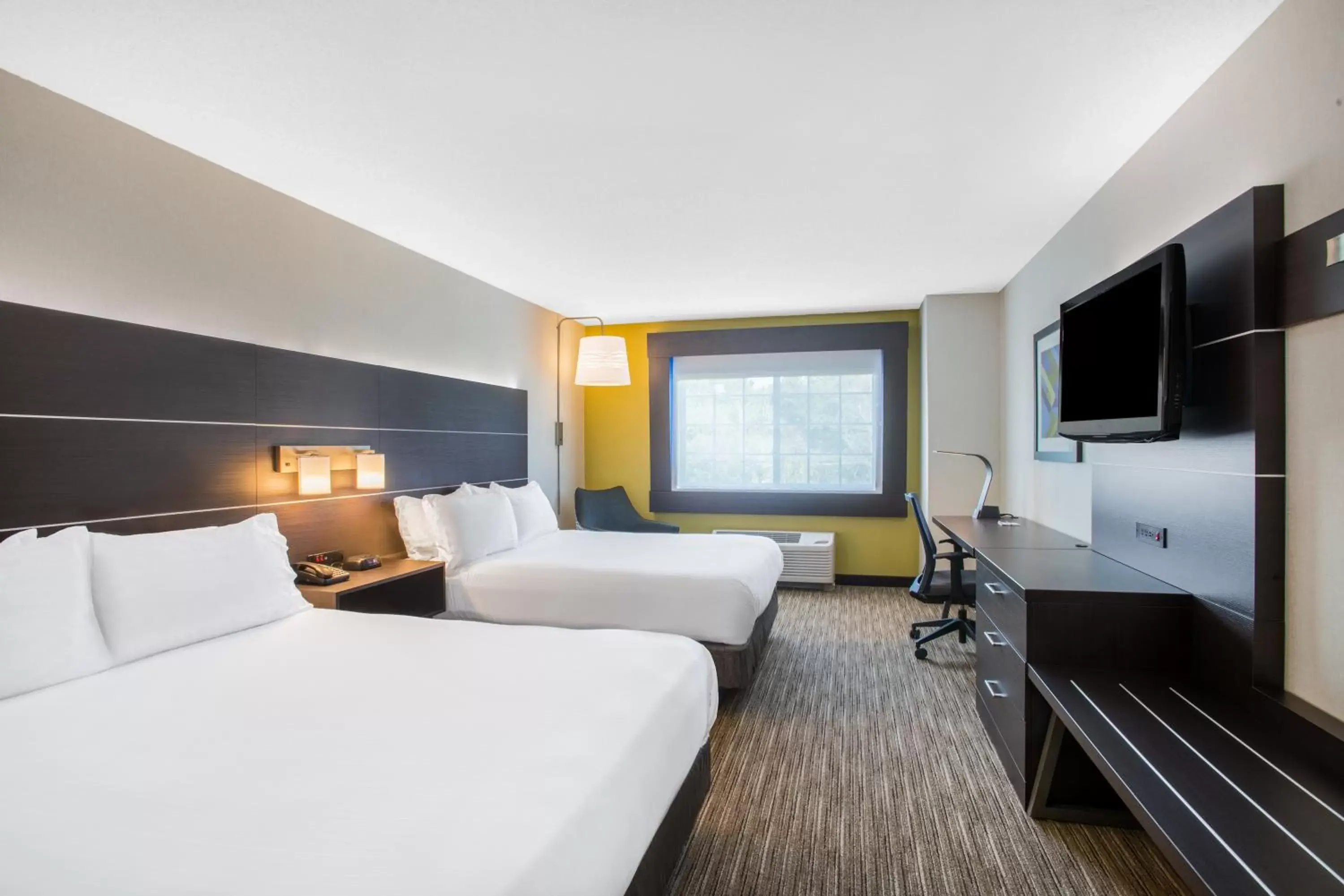 Standard Room with Two Queen Beds in Holiday Inn Express Hotel & Suites Boston - Marlboro by IHG Standard Room with Two Queen Beds in Holiday Inn Express Hotel & Suites Boston - Marlboro by IHG