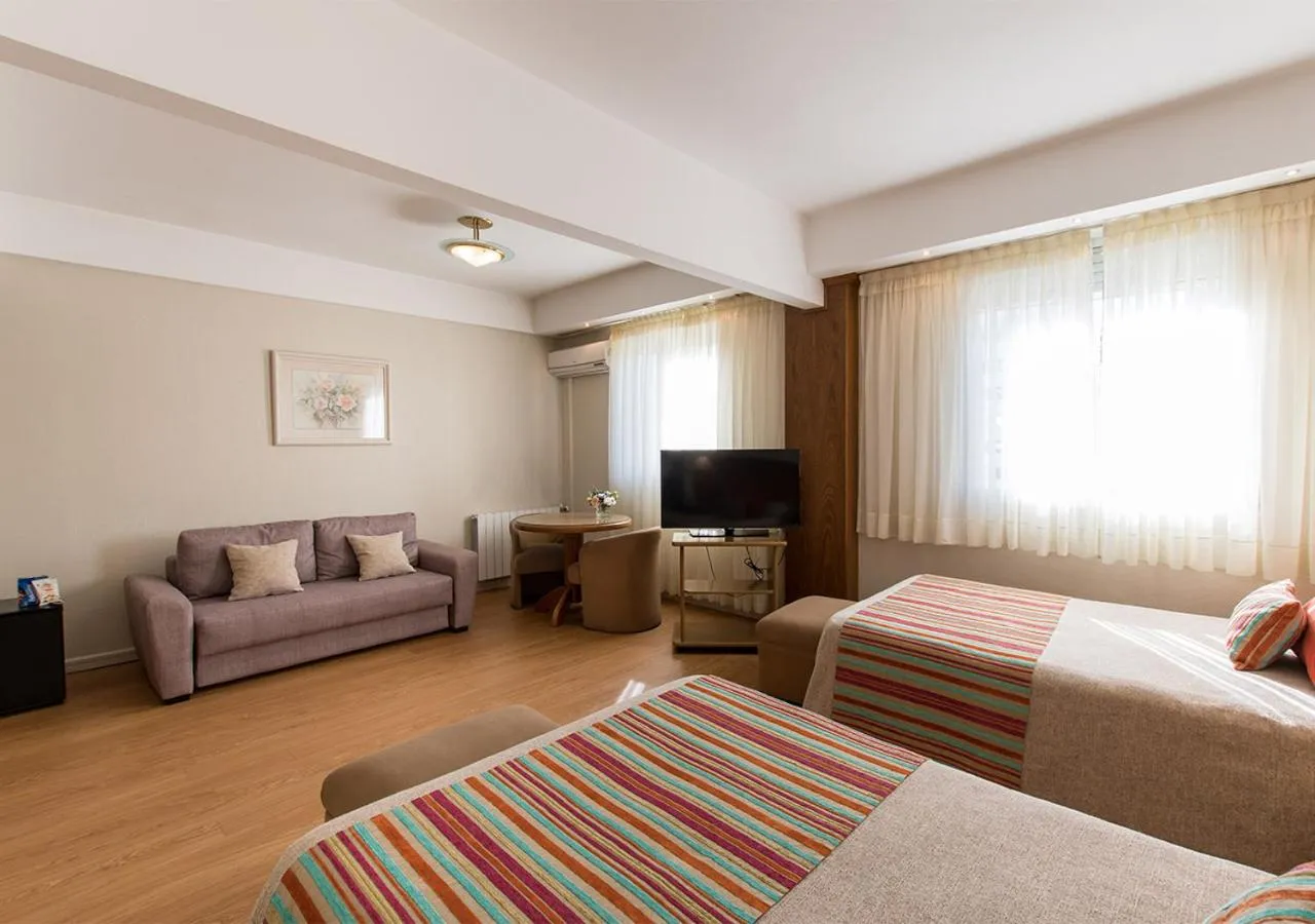 Coffee/tea facilities, Bed in Hotel Solans Riviera