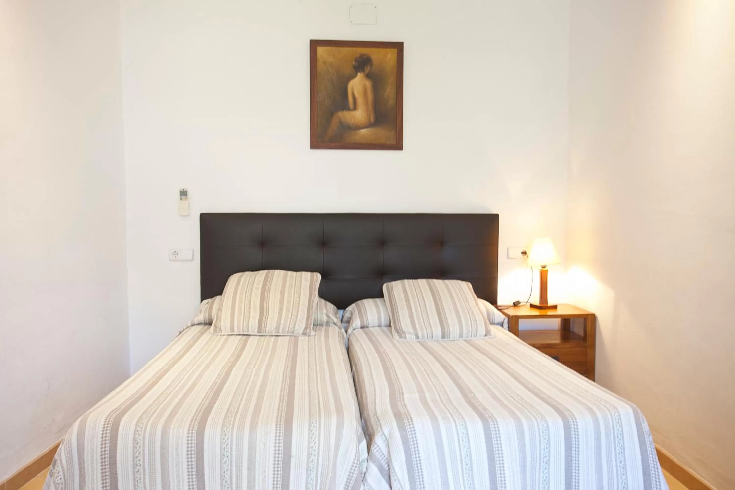 Bedroom, Bed in Hotel la Vila