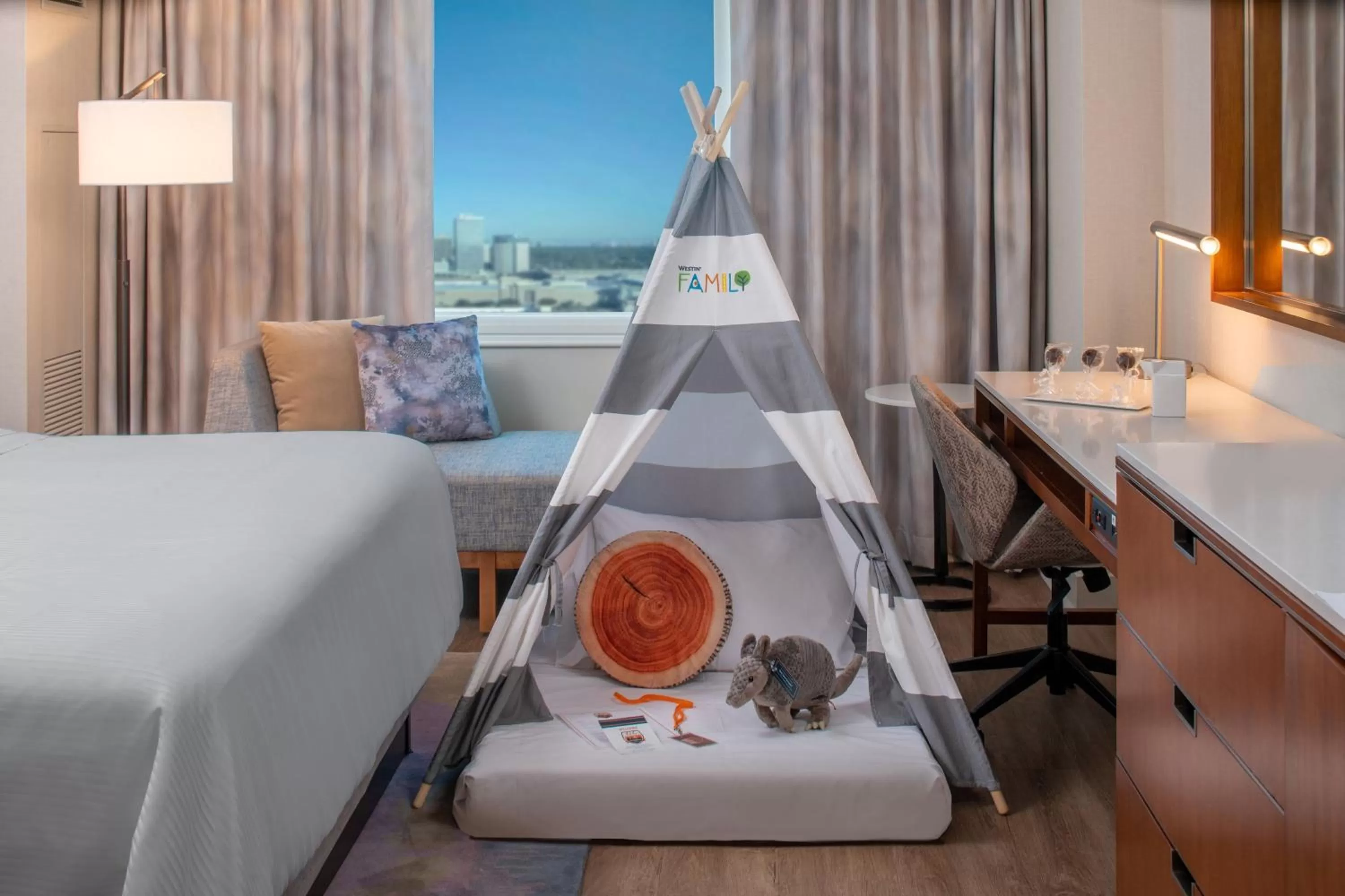 Photo of the whole room, Bed in The Westin Houston, Memorial City