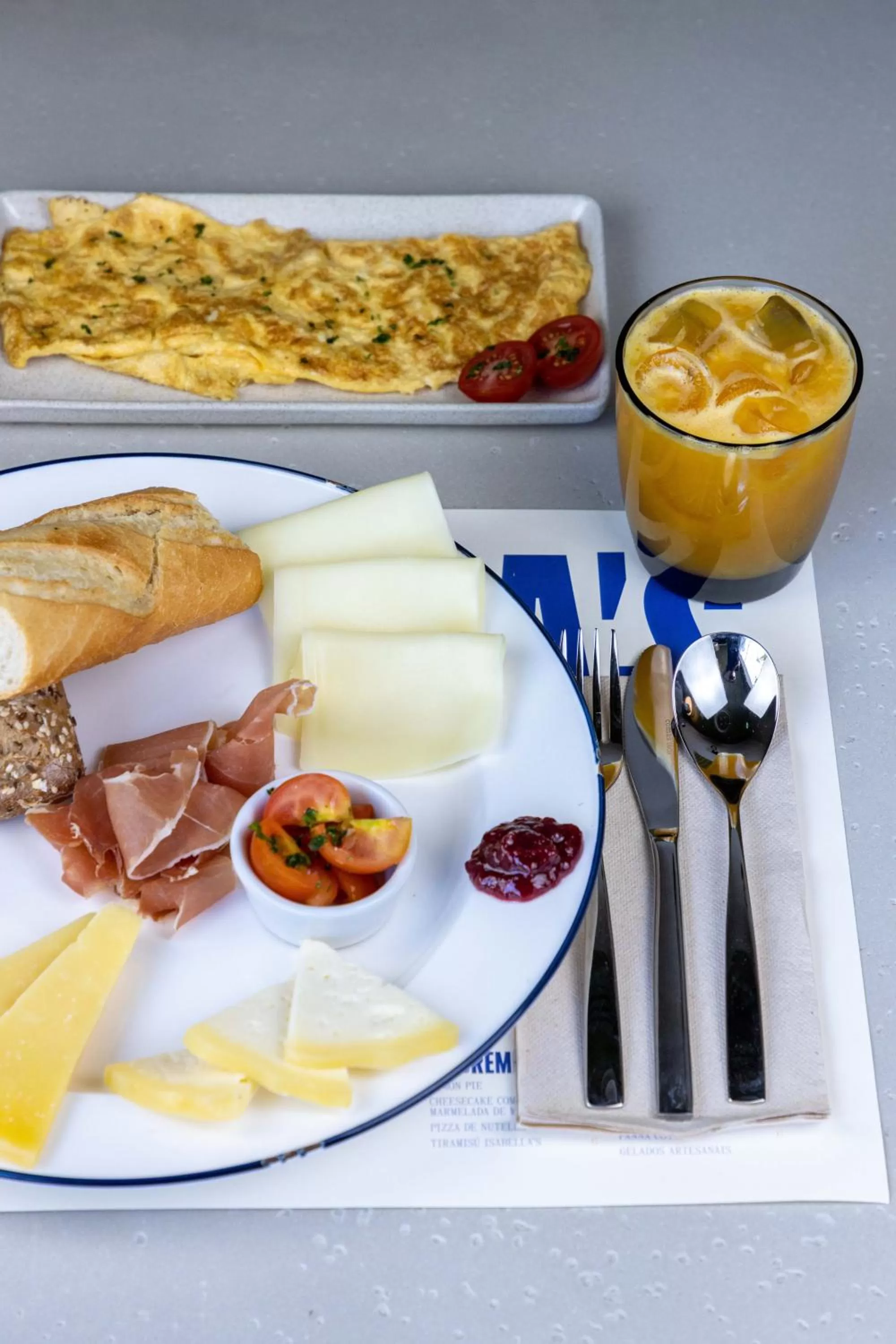 Breakfast in chic&basic Gravity