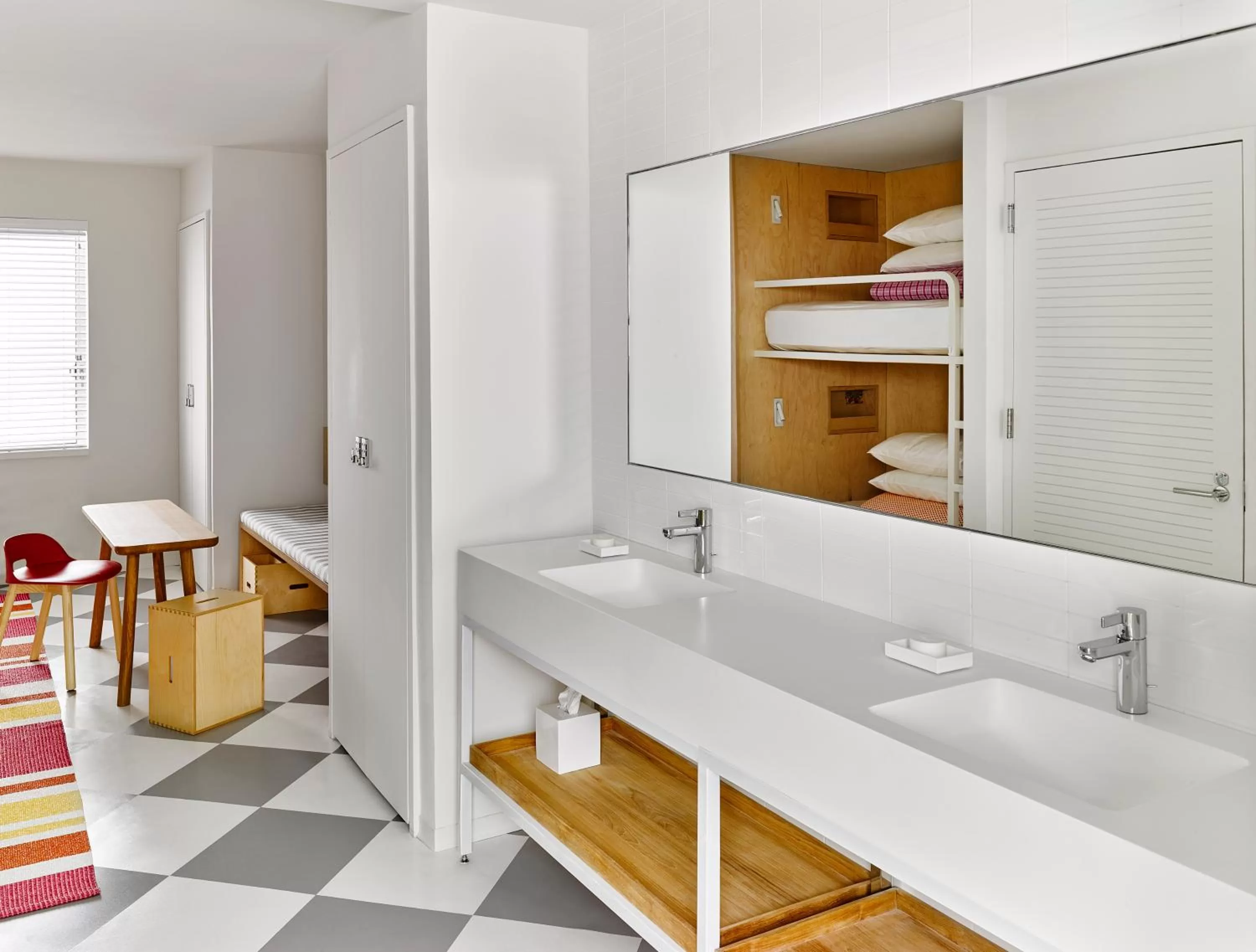 Bathroom, Bed in The Asbury Hotel