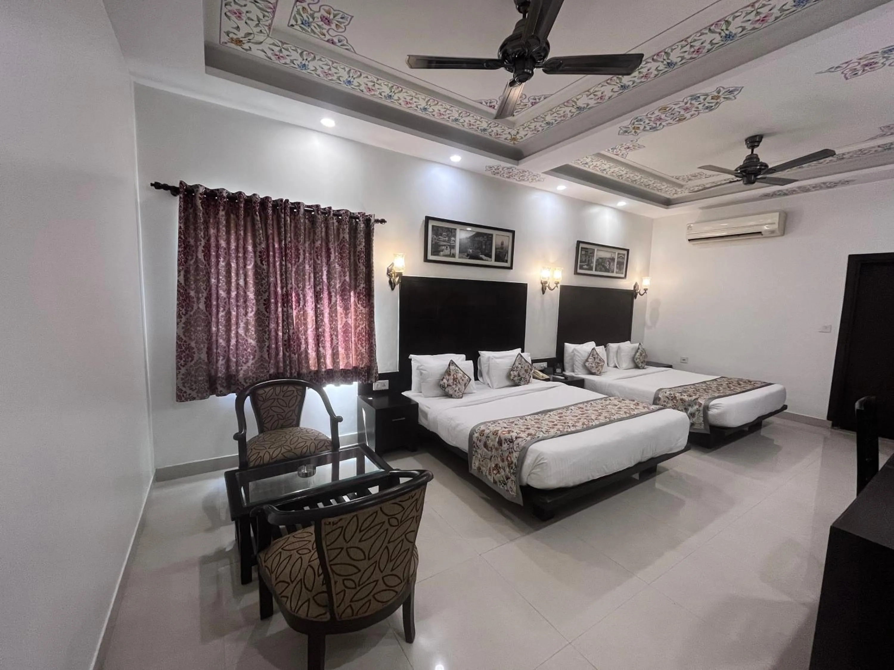 Bedroom, Bed in Ratnawali – A Vegetarian Heritage Hotel
