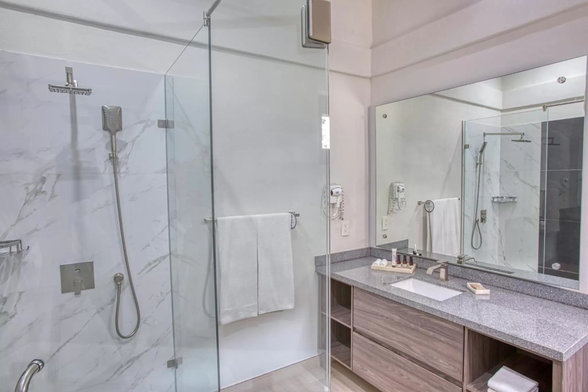 Toilet, Bathroom in Casa Nicole Boutique Hotel